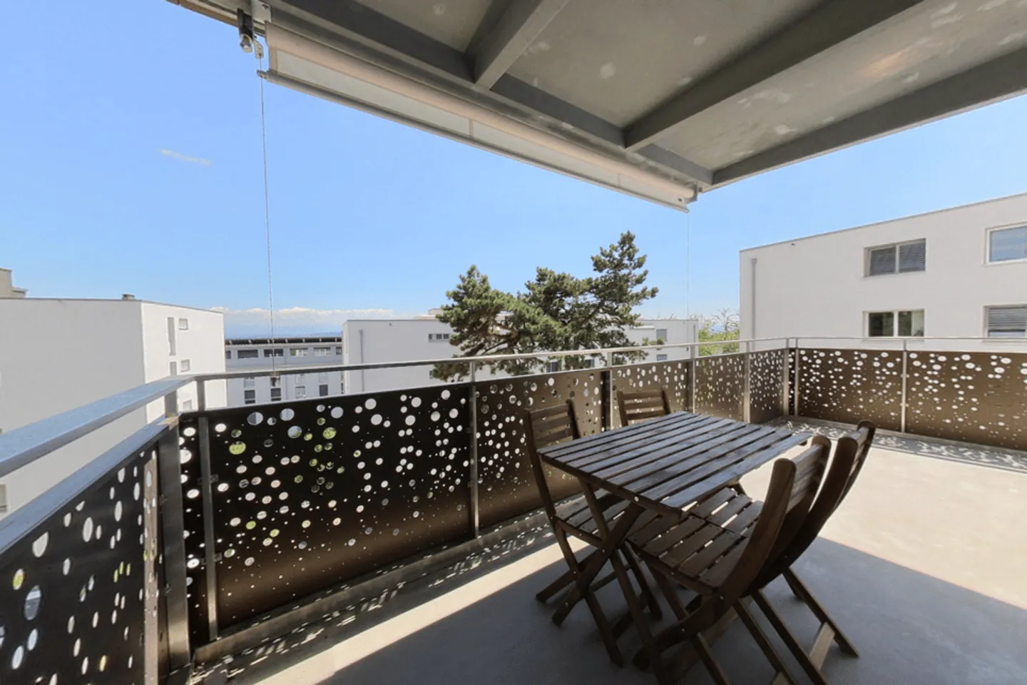 Spacious 2-bed apartment/Charmant 3.5 pièces dans un quartier calme - Photo 6 of 6