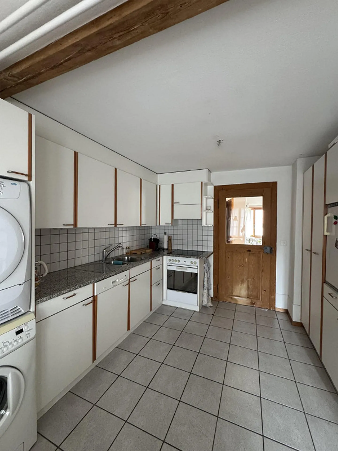 Lichtdurchflutete 2.5-Zimmerwohnung mit zwei Balkonen zu vermieten - Photo 7 of 11