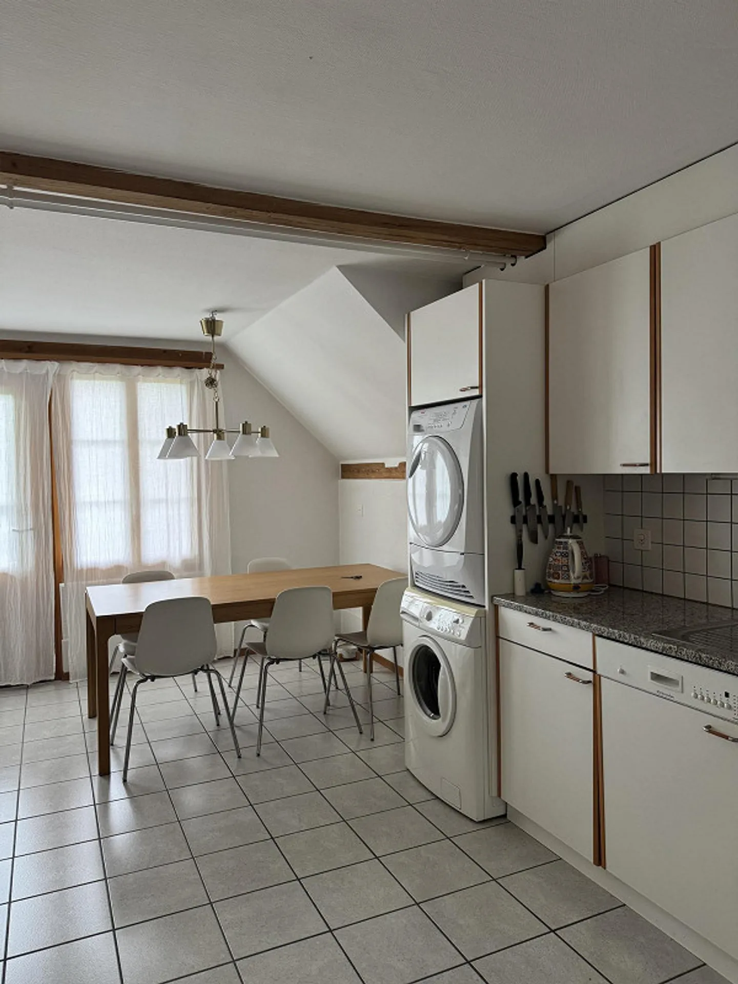 Lichtdurchflutete 2.5-Zimmerwohnung mit zwei Balkonen zu vermieten - Photo 6 of 11