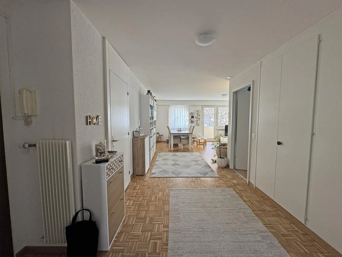 Appartamento 3.5 locali con posto auto - Foto 2 di 14