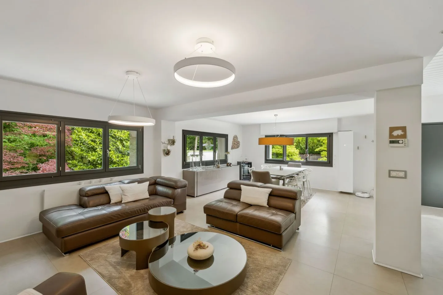 Lusso e natura a due passi dal centro - Villa privata contemporanea a Grand-Lanc - Foto 10 di 25
