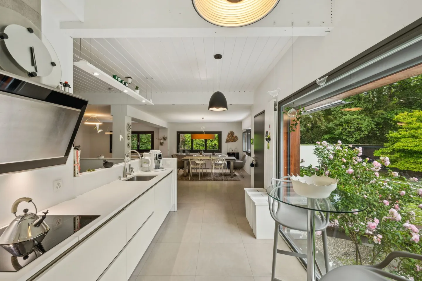 Lusso e natura a due passi dal centro - Villa privata contemporanea a Grand-Lanc - Foto 14 di 25