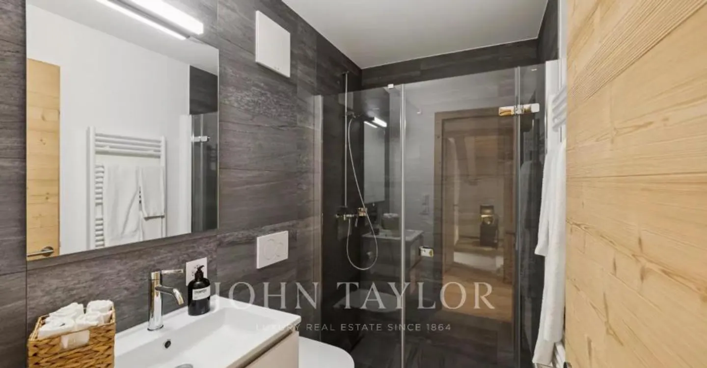 Spacieux appartement en semi-attique avec vue panoramique - Foto 9 di 13