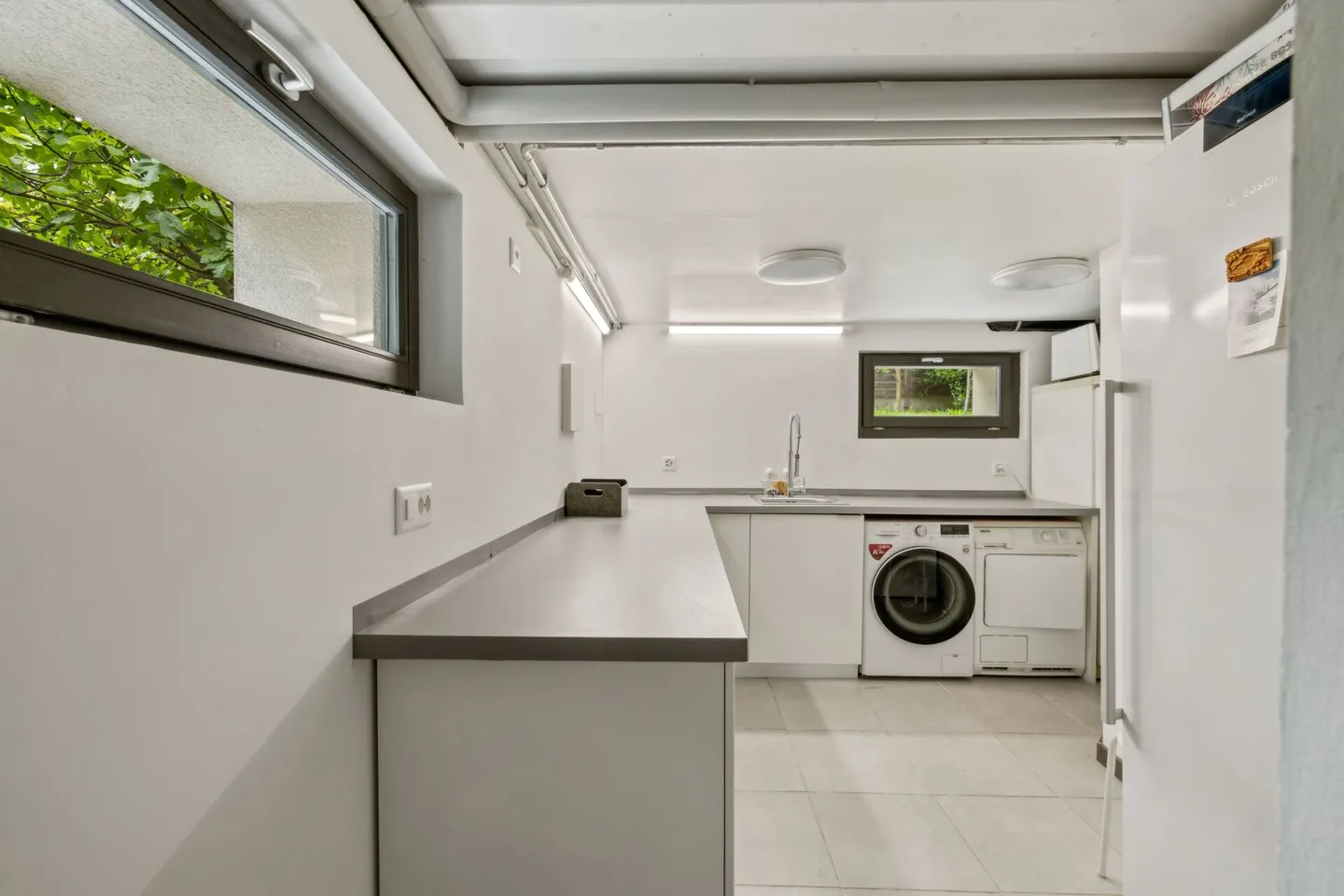 Lusso e natura a due passi dal centro - Villa privata contemporanea a Grand-Lanc - Foto 20 di 25