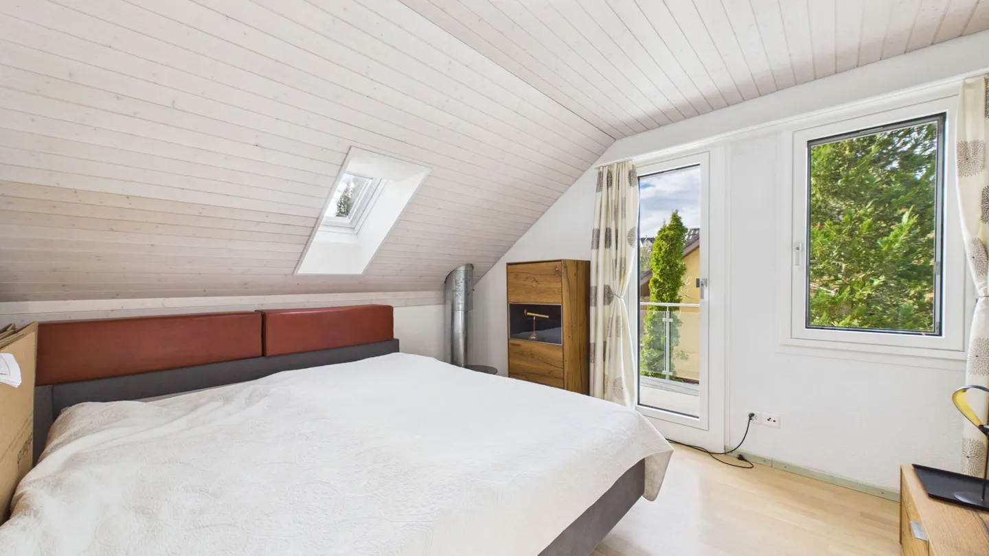 Vivere a contatto con la natura. Casa bifamiliare con giardino e sauna - Foto 5 di 6