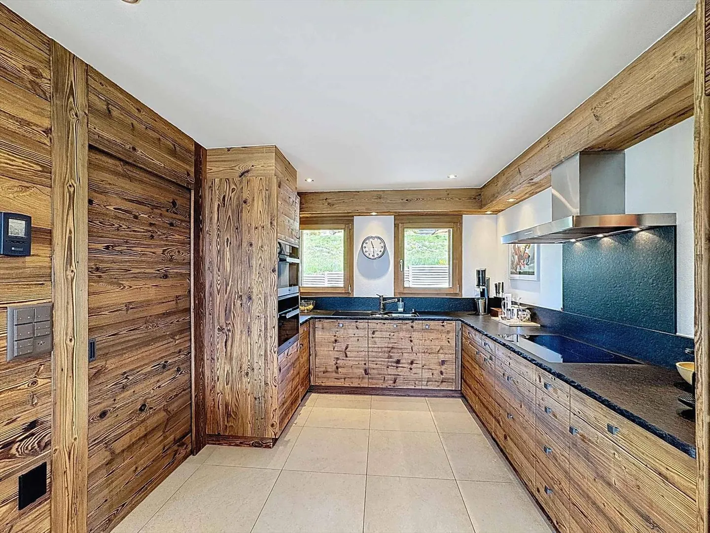 Magnifico chalet in legno con vista panoramica - Foto 6 di 13