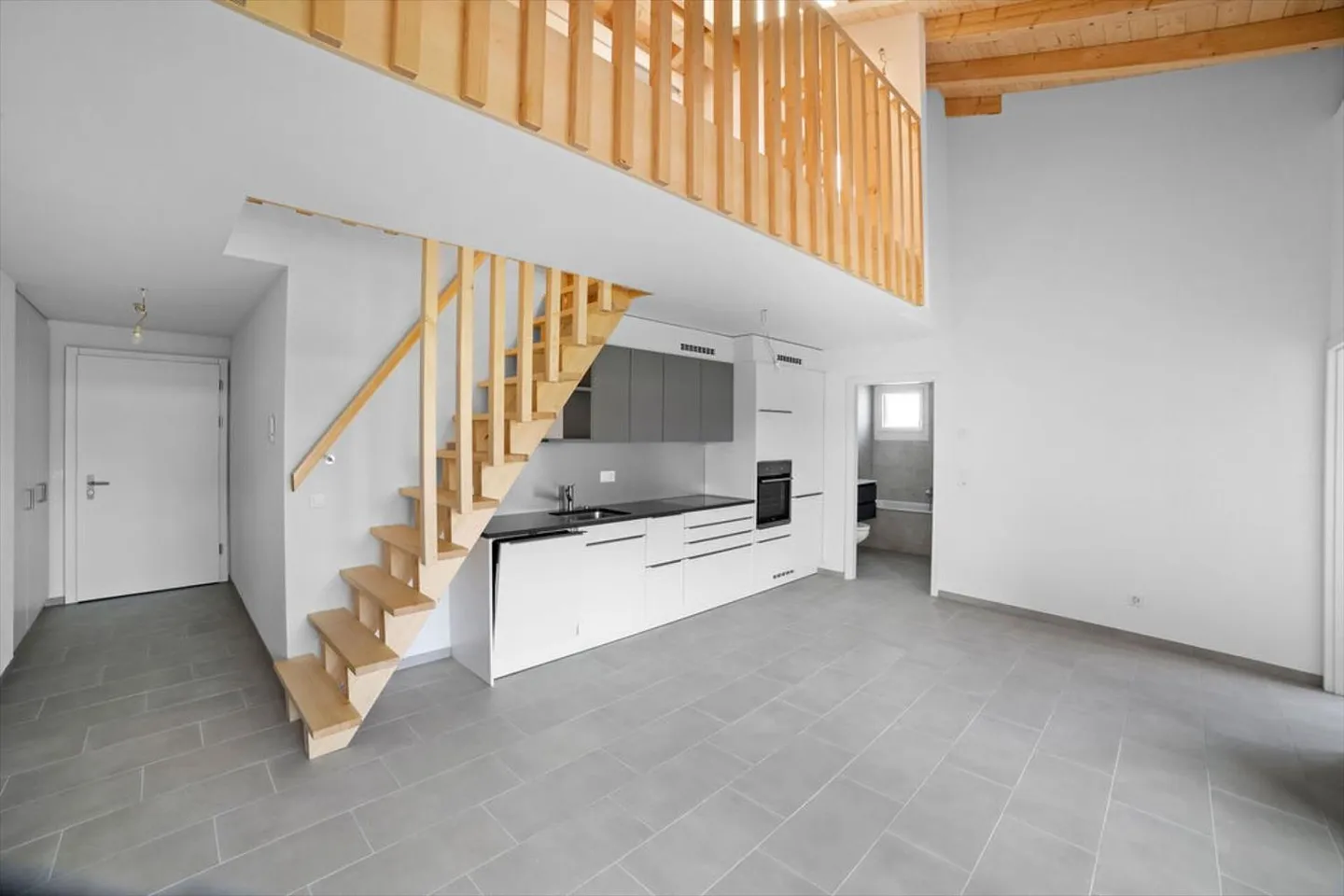 3.5-room duplex penthouse in a NEW building! - Photo 1 of 13