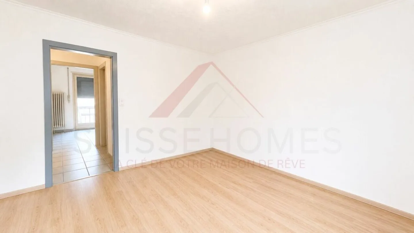 Appartement Lumineux avec Balcon - Photo 3 sur 12
