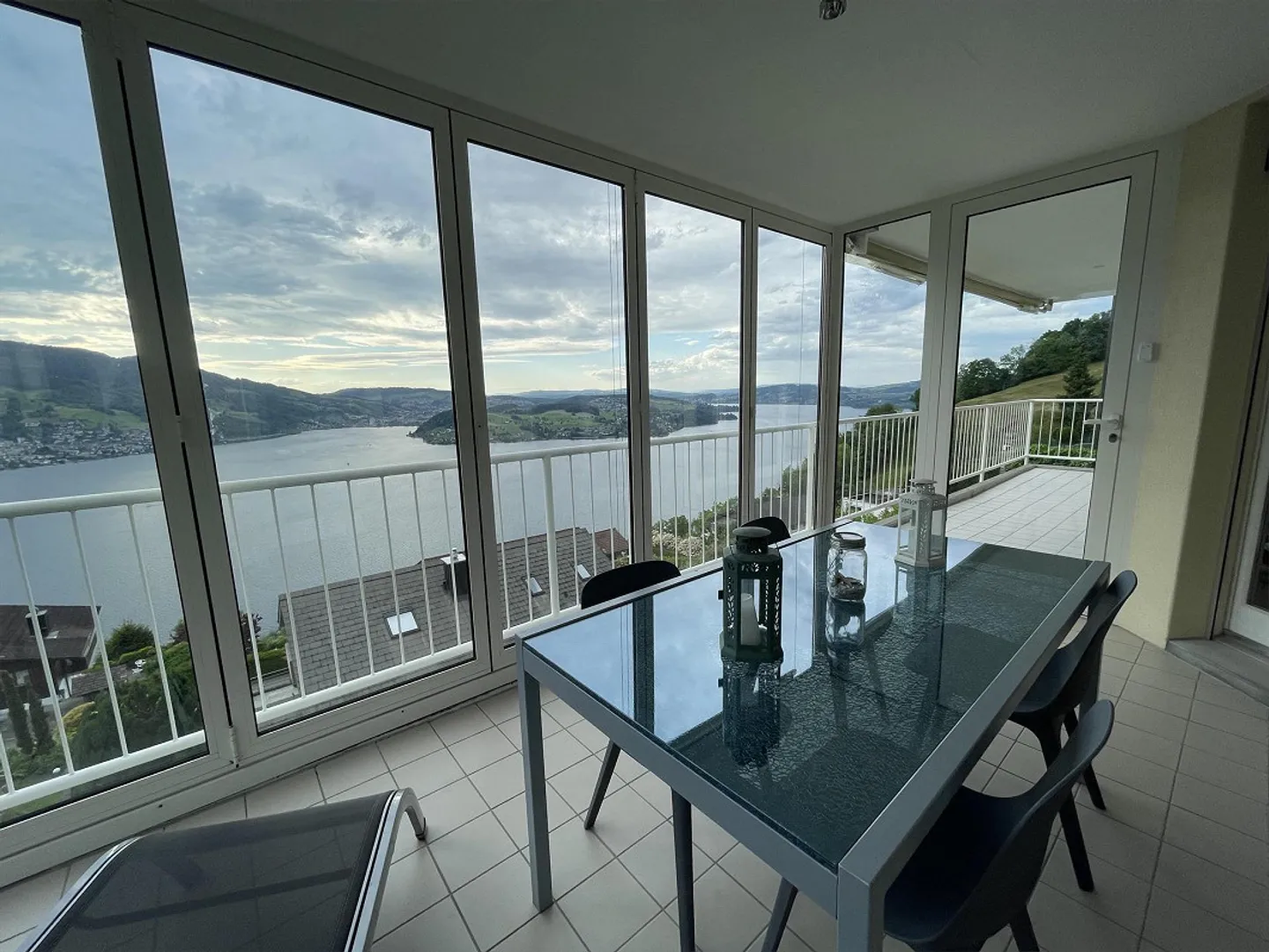 Maison avec deux appartements, bureau séparé et vue unique - Photo 13 sur 21