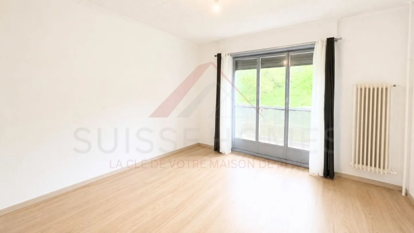 Appartement Lumineux avec Balcon - Photo 2 sur 12