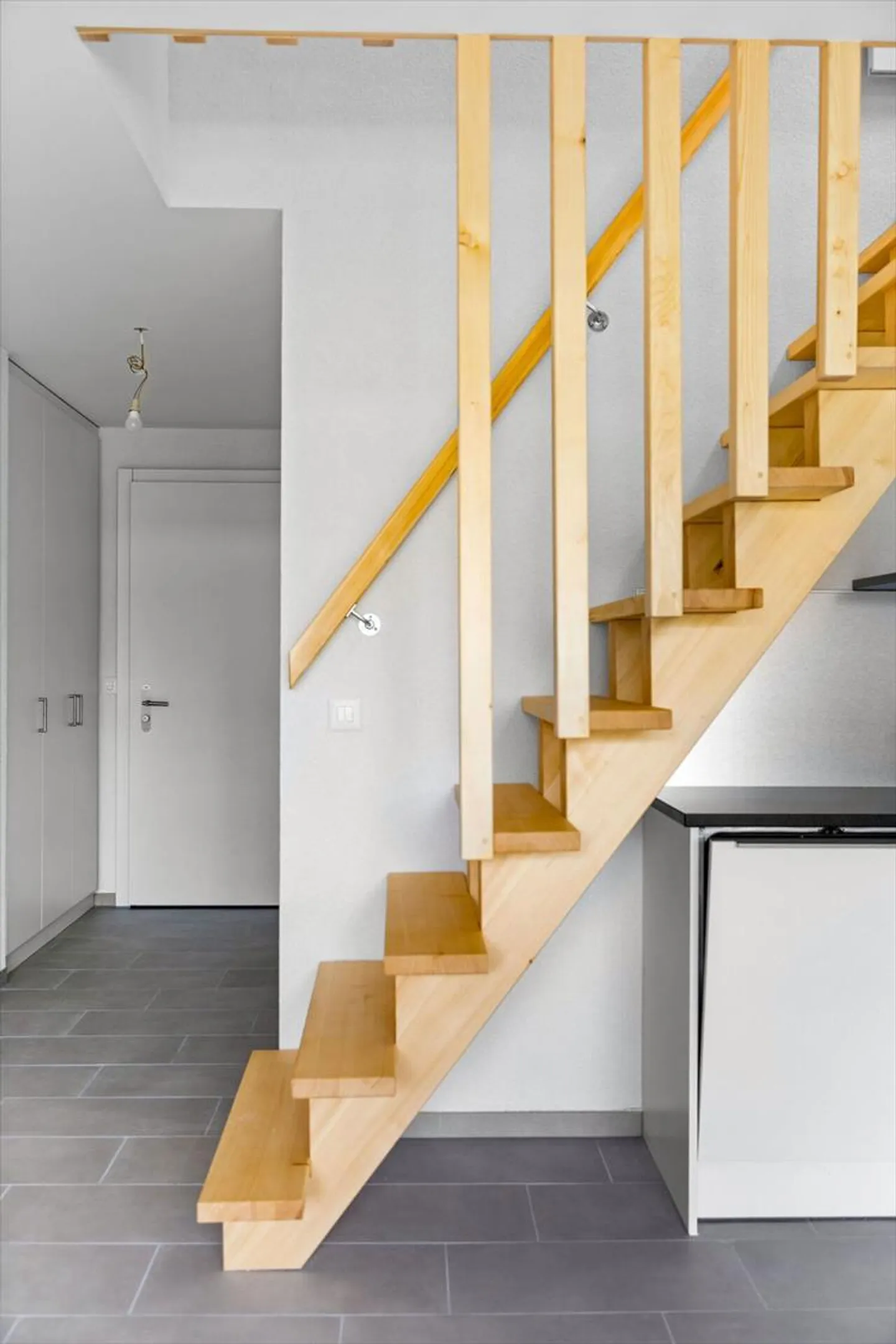 3.5-room duplex penthouse in a NEW building! - Photo 8 of 13