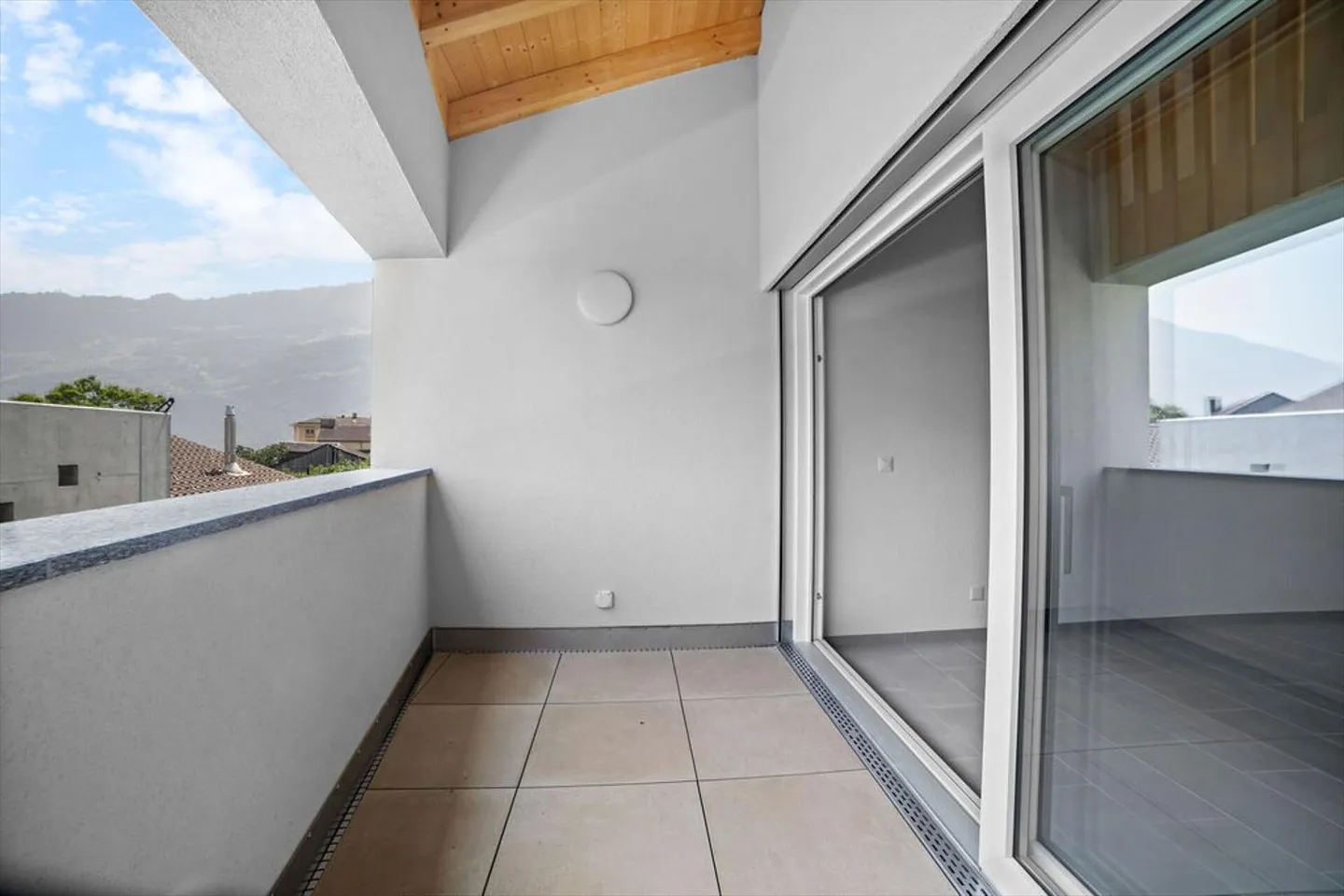 3.5-room duplex penthouse in a NEW building! - Photo 13 of 13