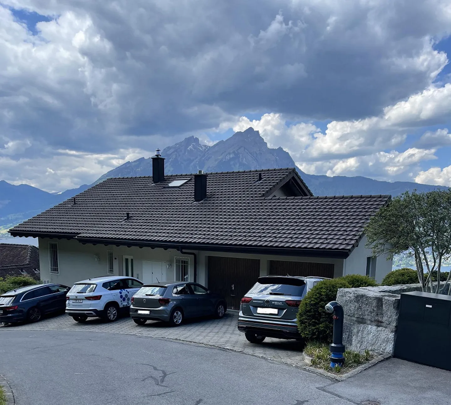 Maison avec deux appartements, bureau séparé et vue unique - Photo 18 sur 21