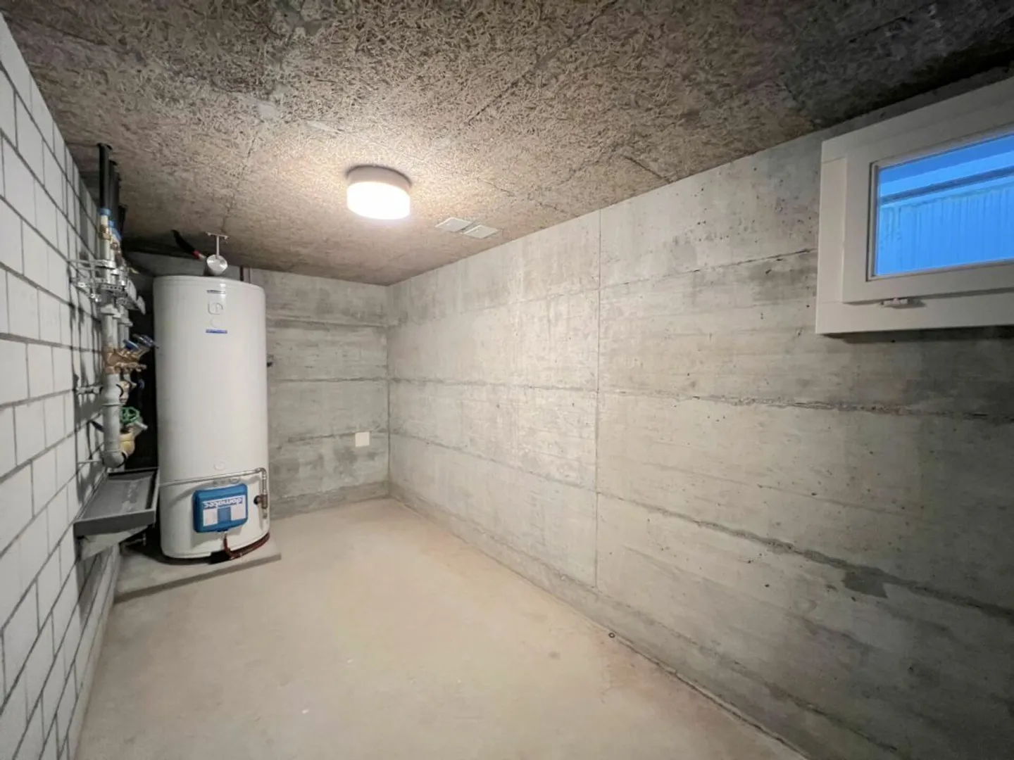 Living with a View - Bungalow with Unobstructed Lake View - Photo 14 of 17