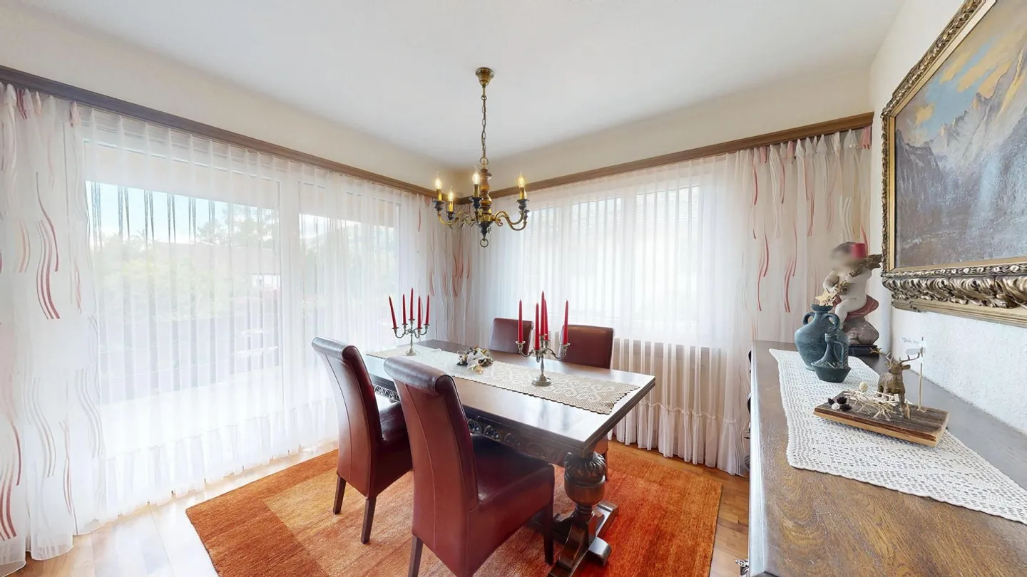 Detached 7.5 Room Single-Family House in Central Location in Sevelen - Photo 13 of 17