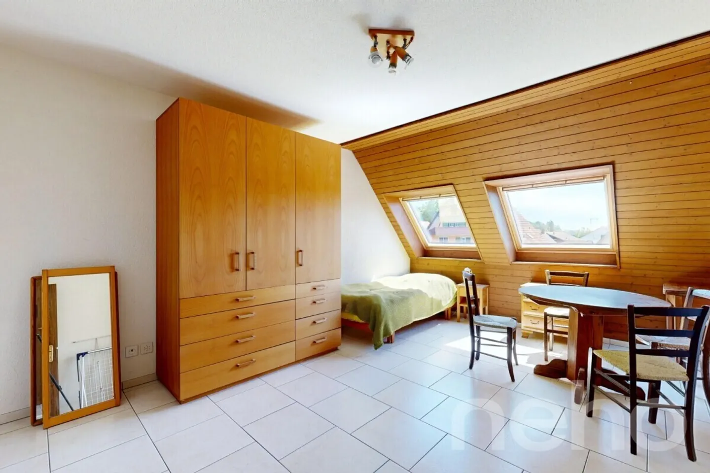 Grosszügige 4.5-Zimmer-Wohnung mit Balkon - Foto 8 von 12