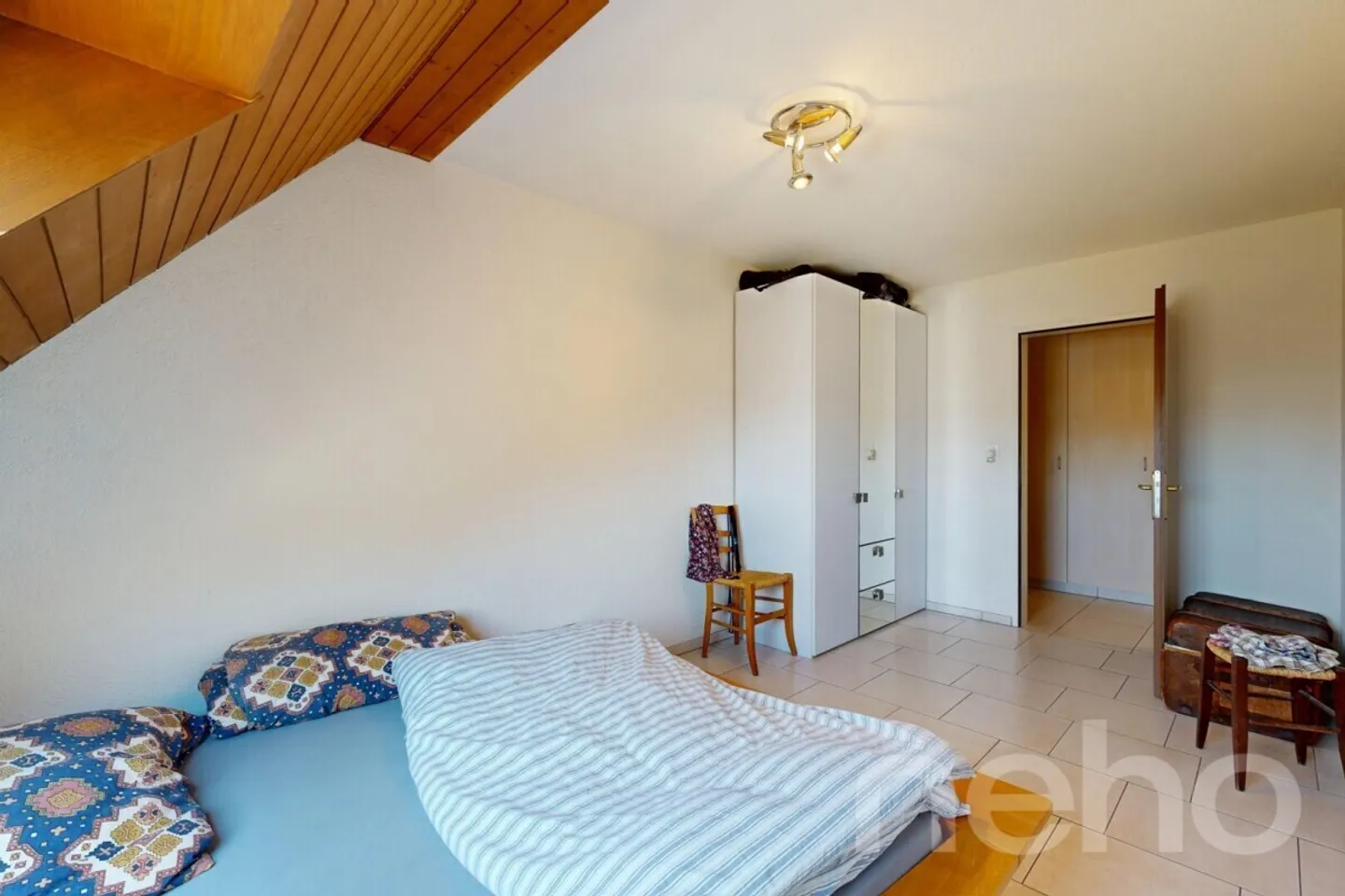 Grosszügige 4.5-Zimmer-Wohnung mit Balkon - Foto 9 von 12