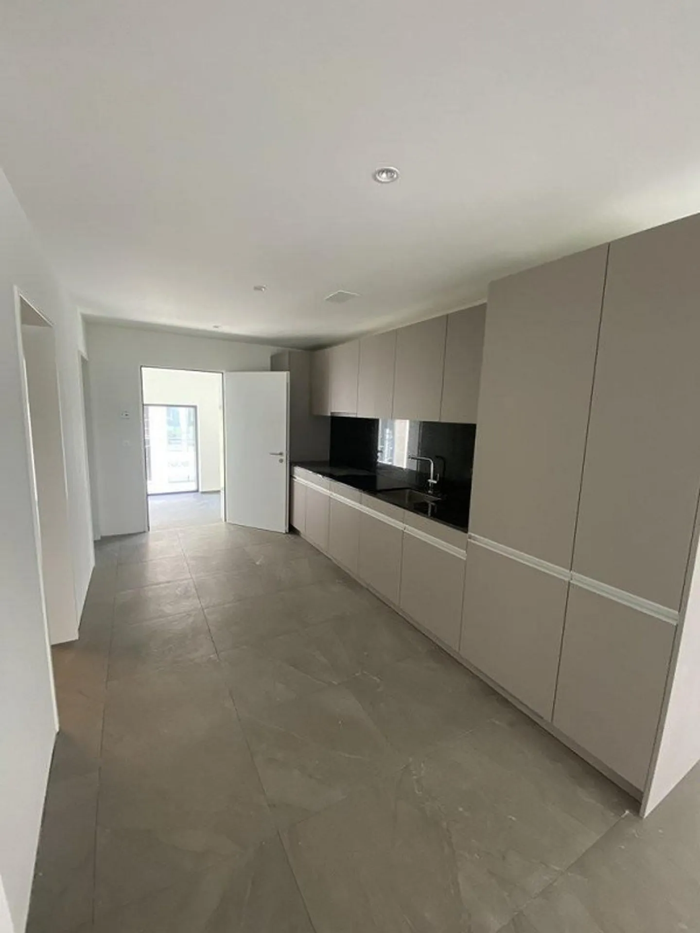 Espace de bureau/commercial attrayant dans un nouveau bâtiment, première occupation à Lucerne/Littau - Photo 4 sur 7