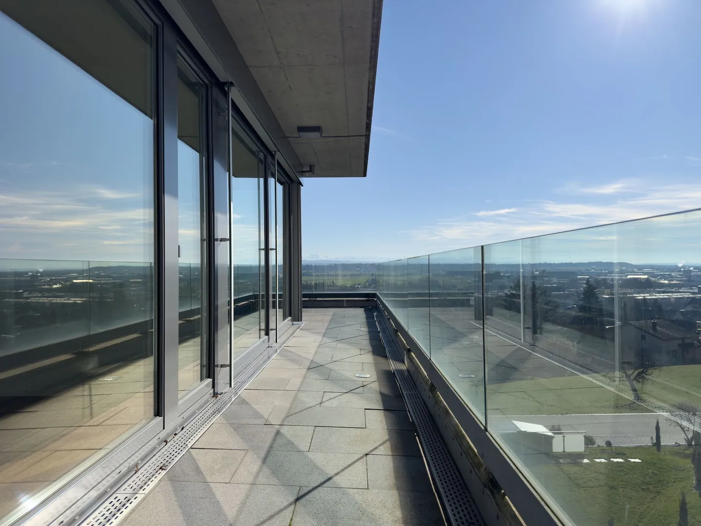 An ensemble with a WOW effect in an unobstructed panoramic location - Photo 16 of 39