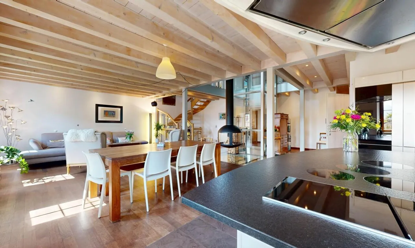 Lussuosa villa familiare con spa e vista panoramica a Montreux - Foto 1 di 13
