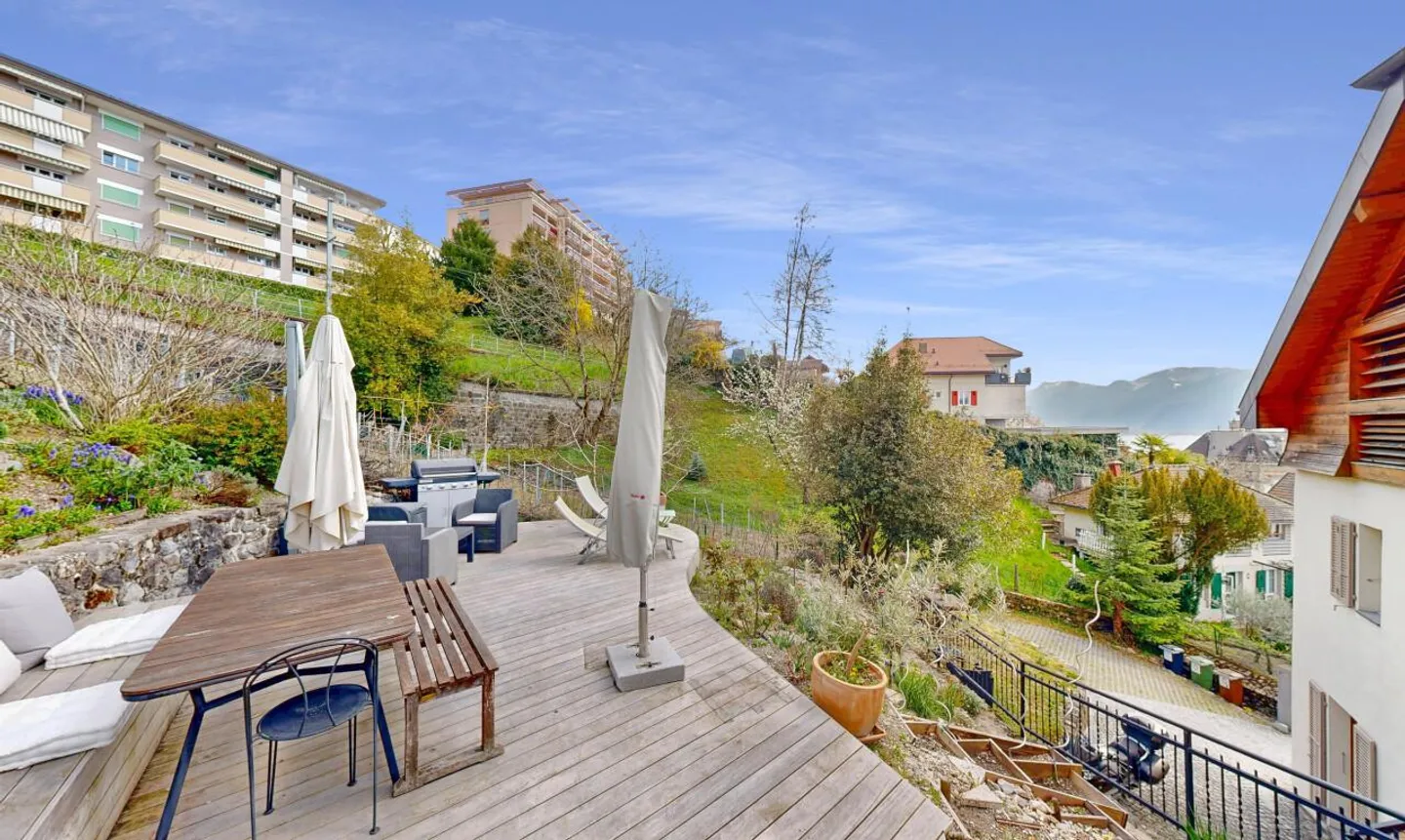 Lussuosa villa familiare con spa e vista panoramica a Montreux - Foto 3 di 13