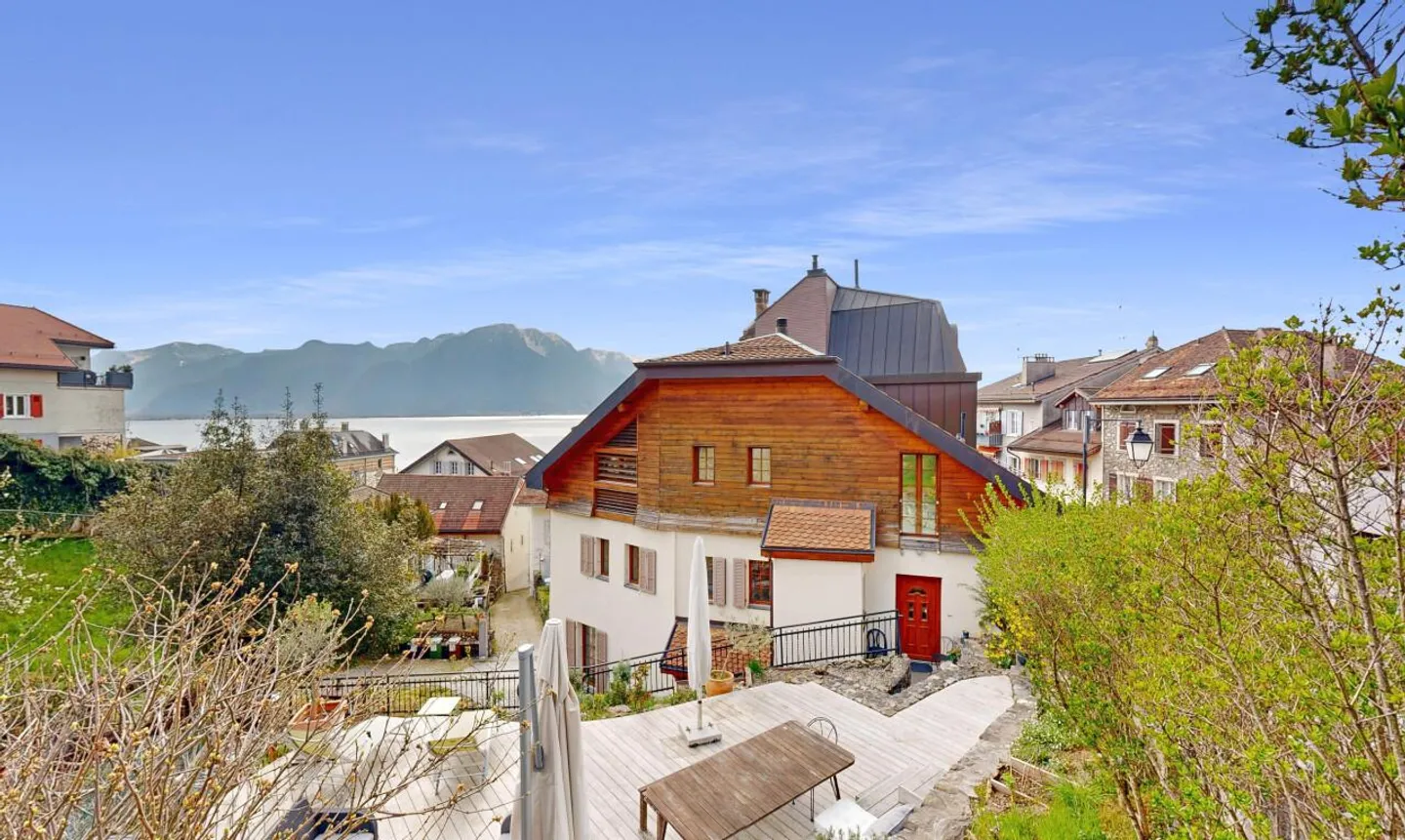 Lussuosa villa familiare con spa e vista panoramica a Montreux - Foto 4 di 13