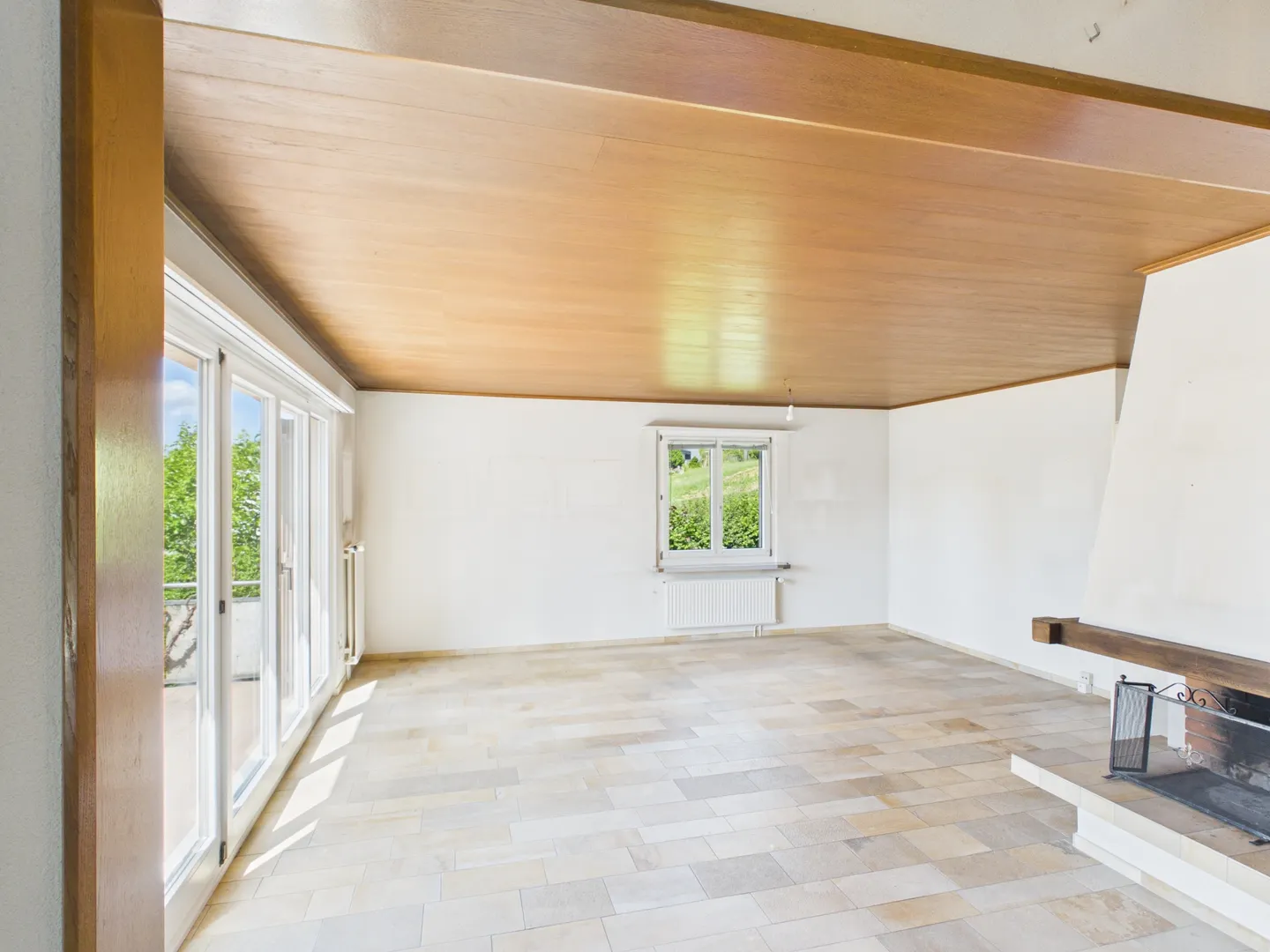 Charming Detached House in Kloten - Photo 1 of 13