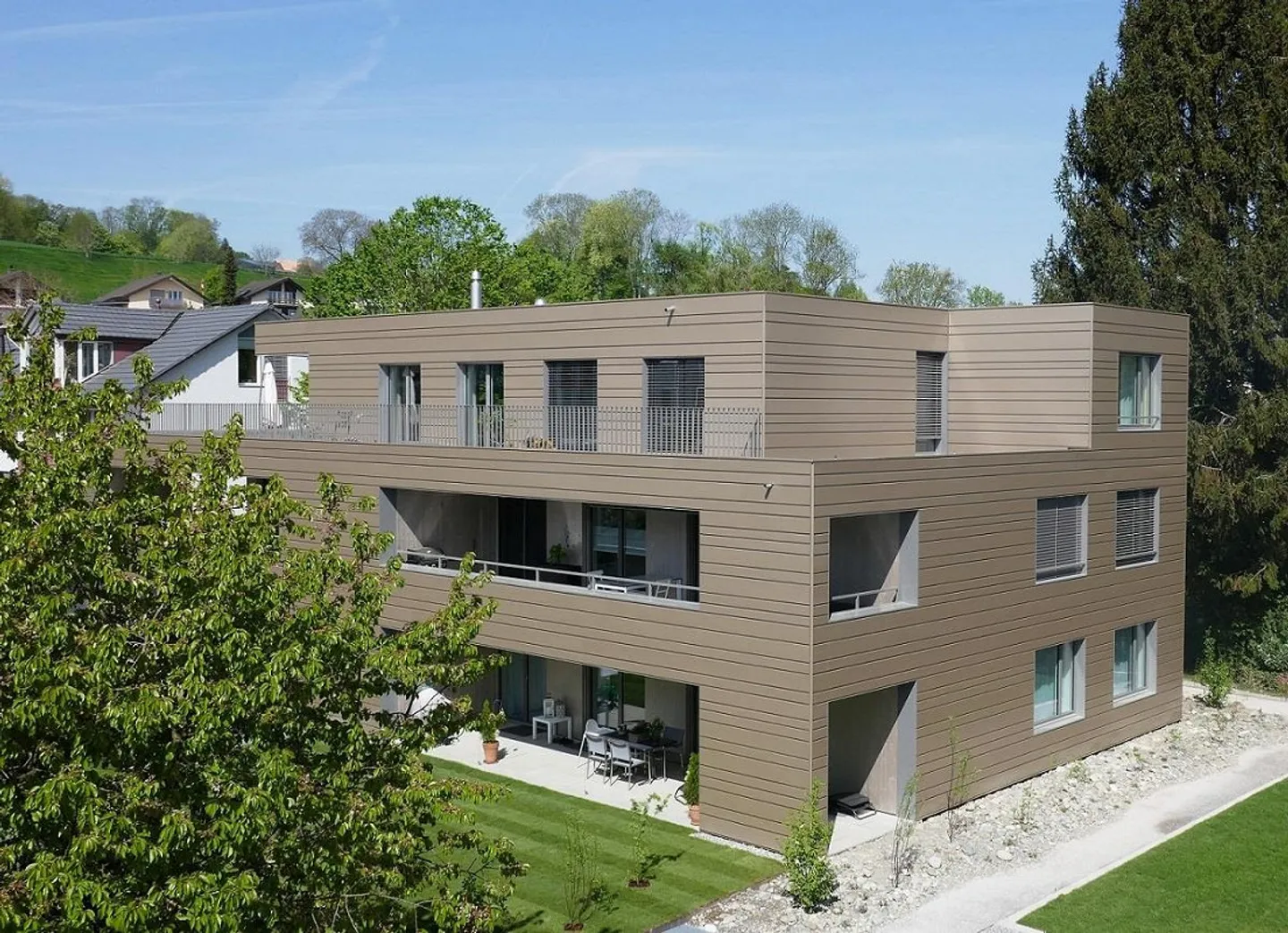 Modern apartment in a quiet residential area - Photo 1 of 6