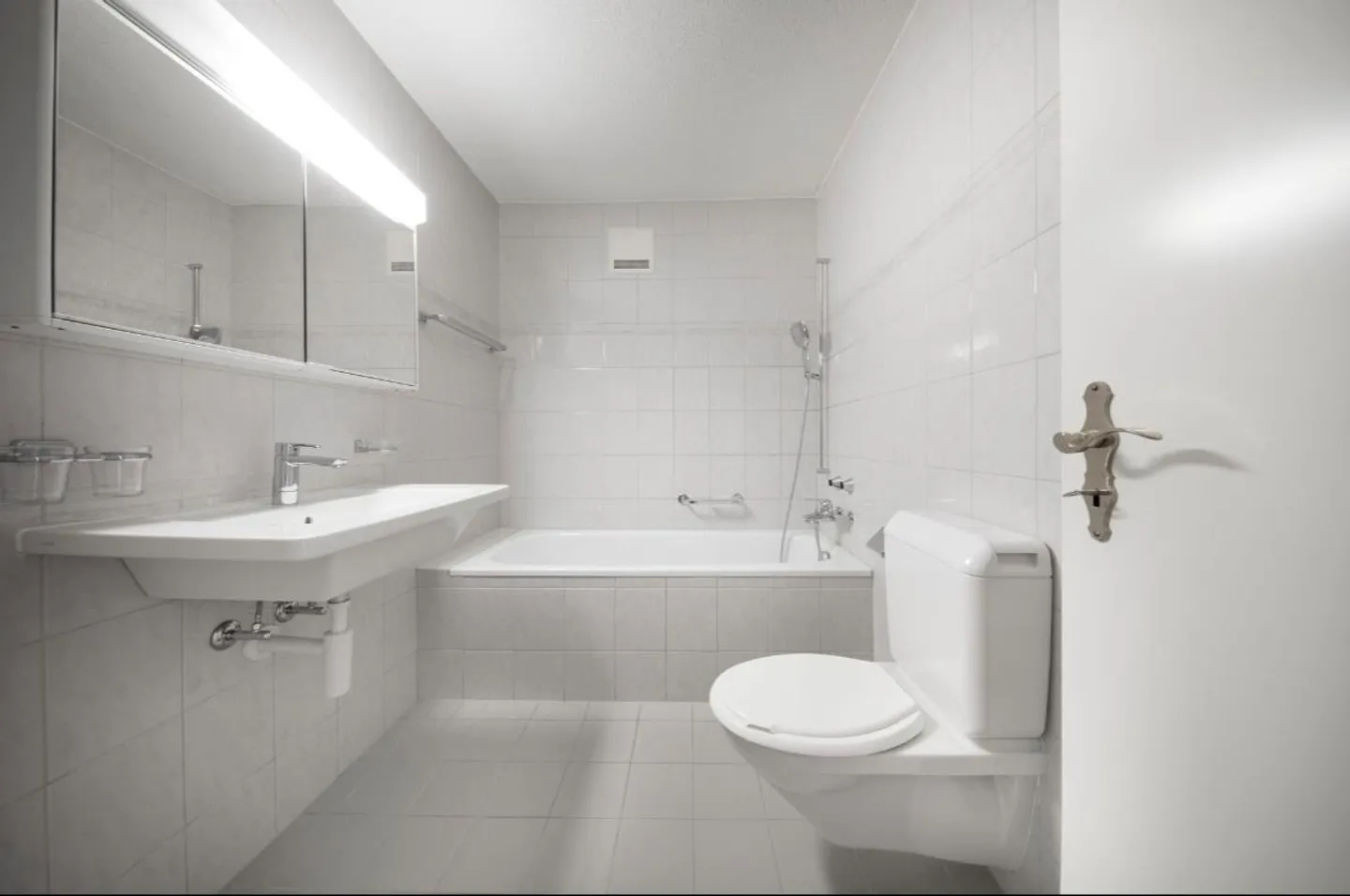 Charming 3-Room Apartment - Photo 2 of 6