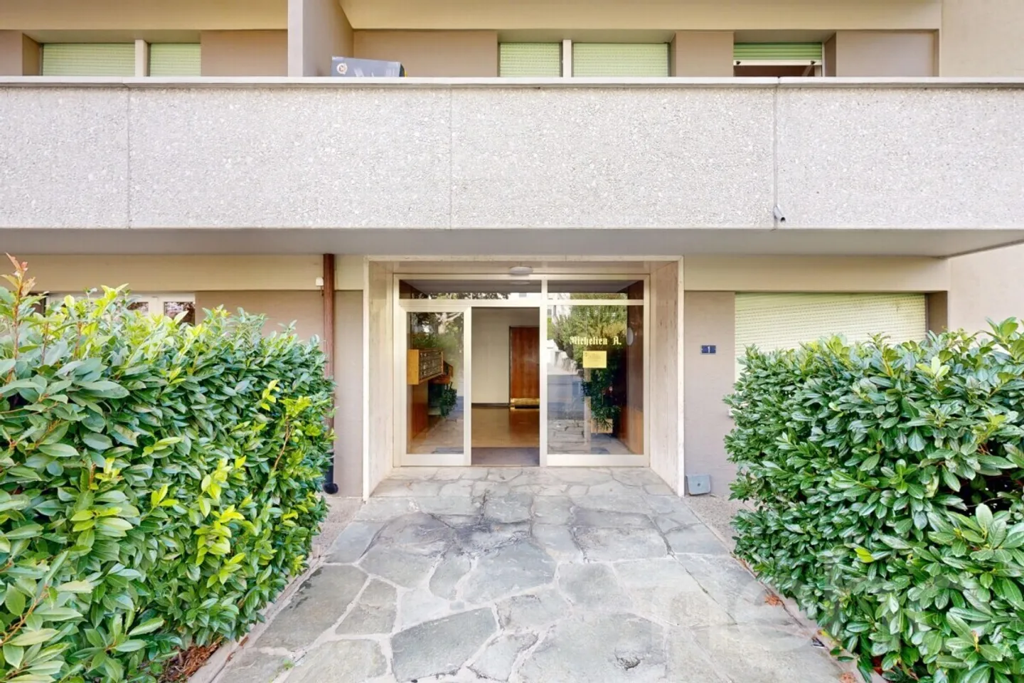 Geräumiges Studio im Herzen von Sierre mit nach Süden ausgerichtetem Balkon - Foto 7 von 12