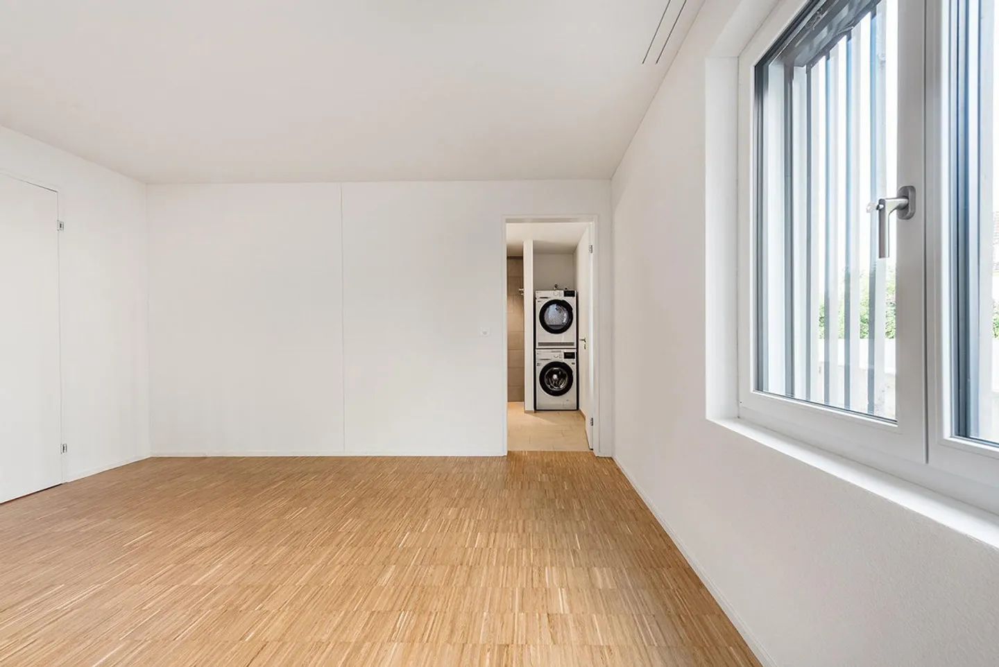 Stylish new 2.5-room apartment in the heart of the city of Kreuzlingen - Photo 7 of 9