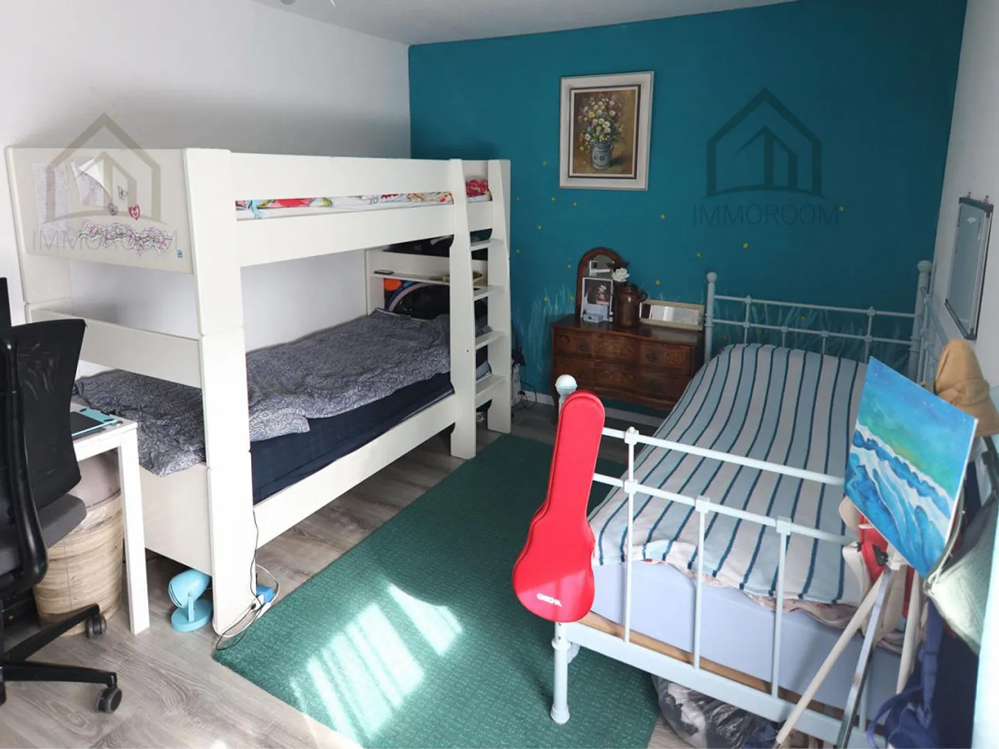 Charming and light-flooded apartment in an attractive location - Photo 8 of 16