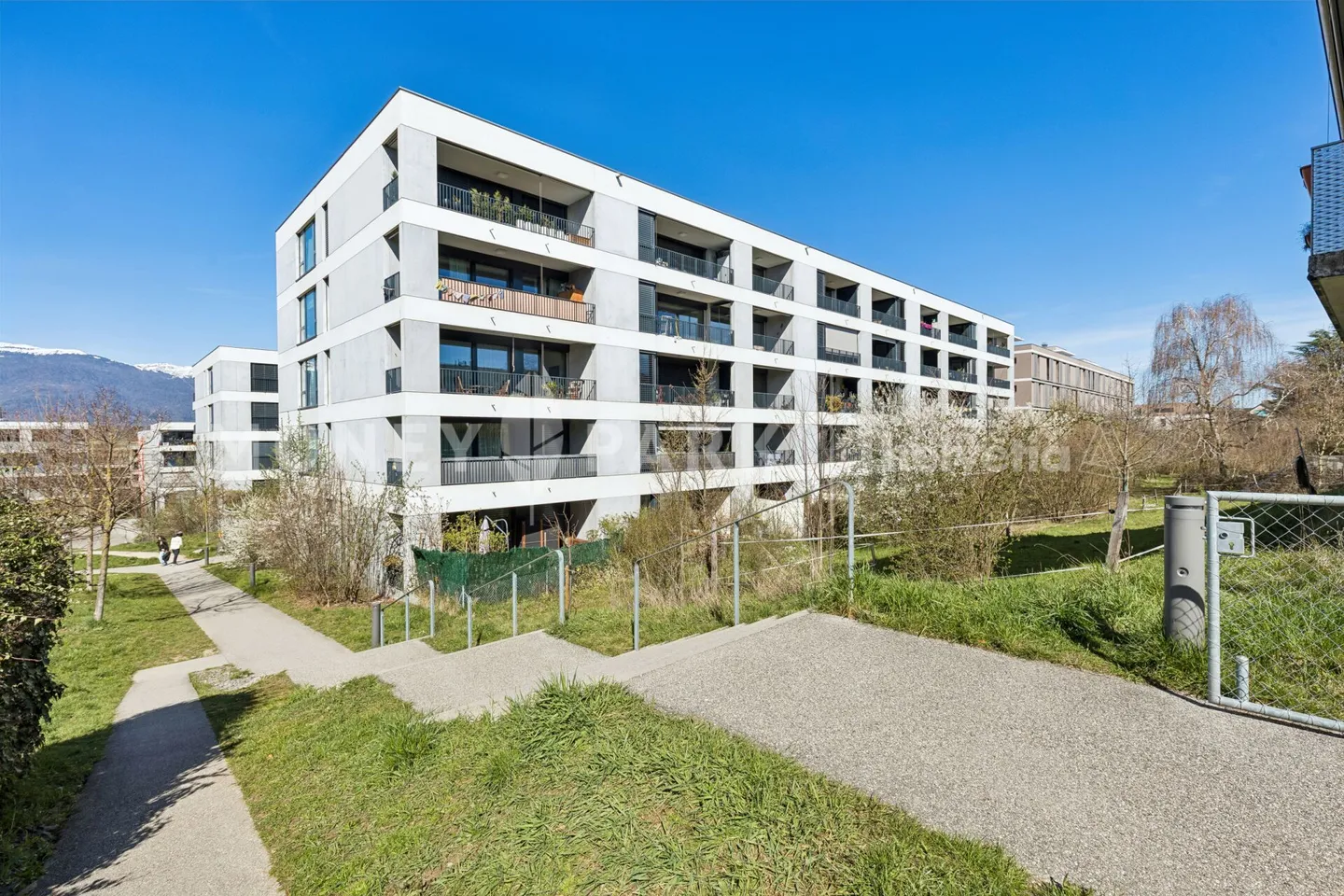 Casatax: Superb Cross-Section Apartment - Photo 1 of 10