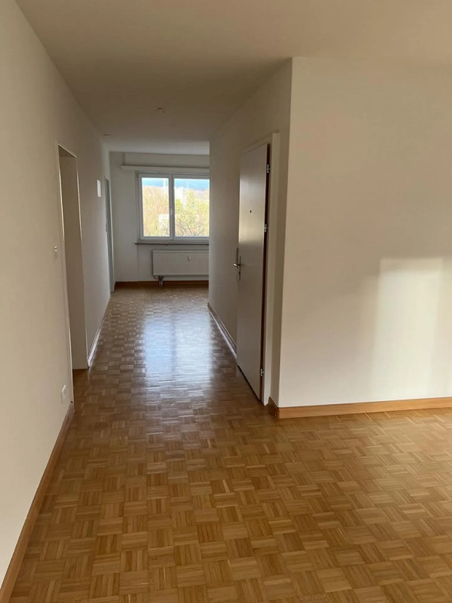 Bright 4.5-room apartment with balcony! - Photo 4 of 12