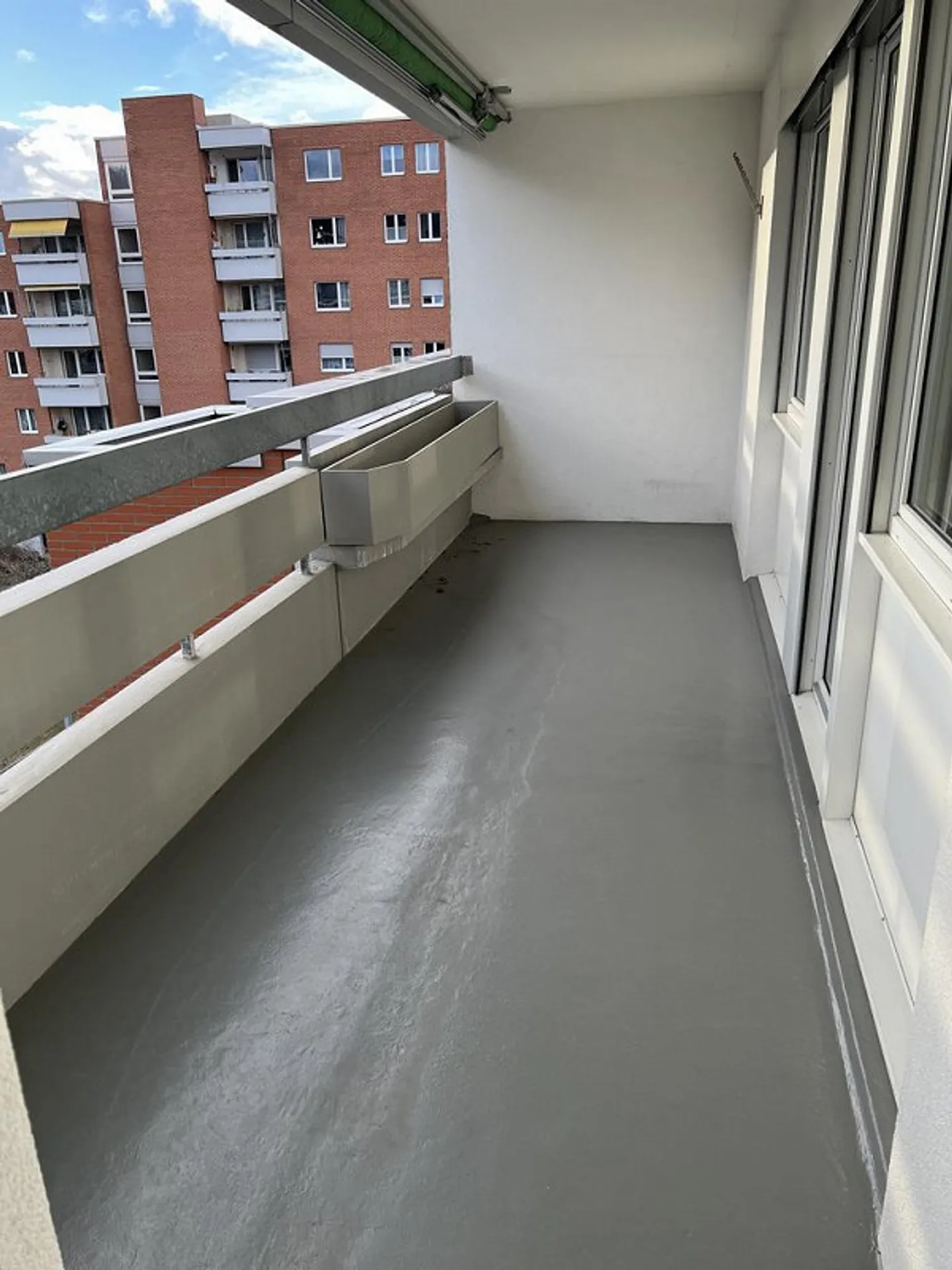 Bright 4.5-room apartment with balcony! - Photo 5 of 12