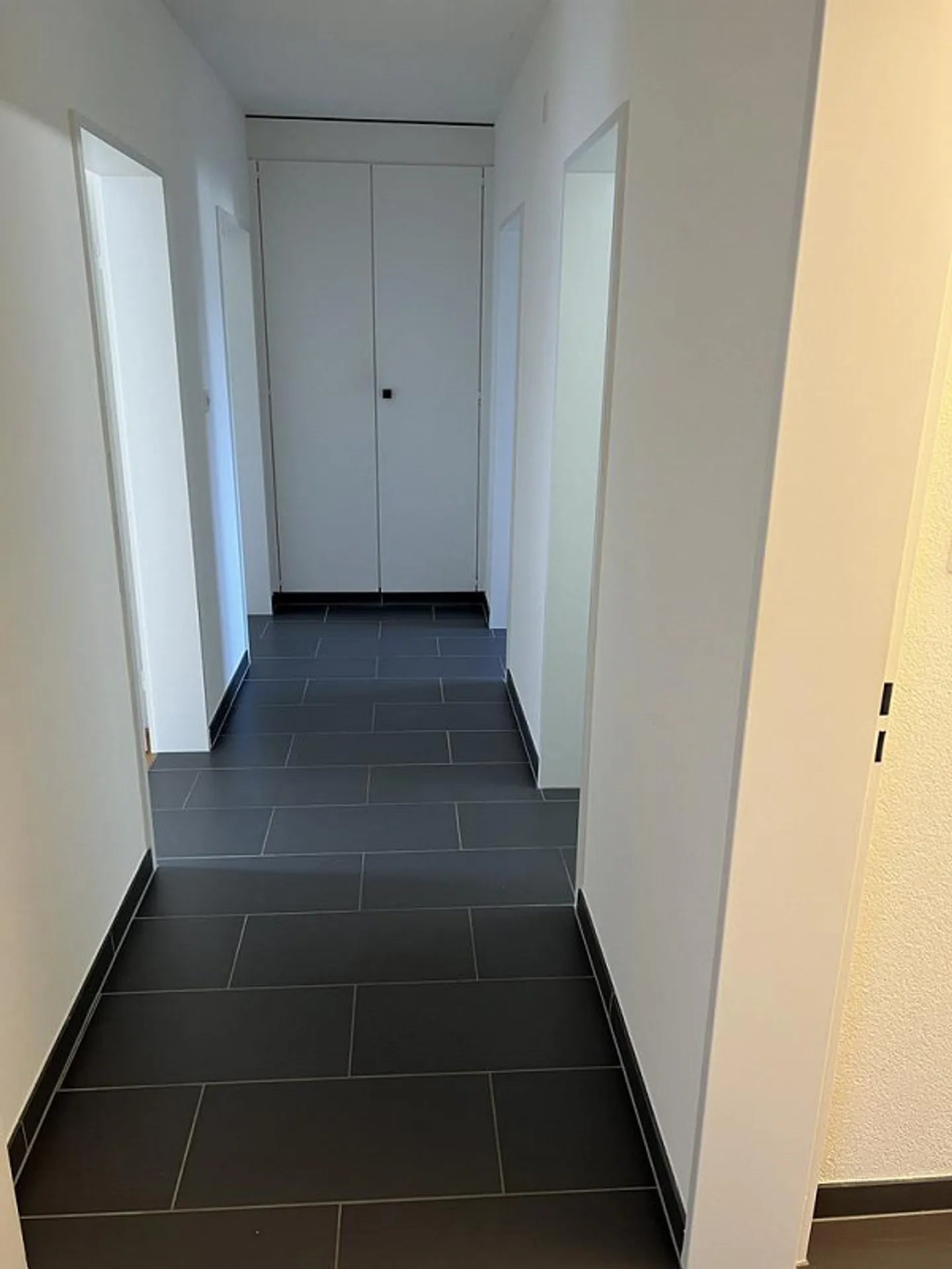 Bright 4.5-room apartment with balcony! - Photo 6 of 12