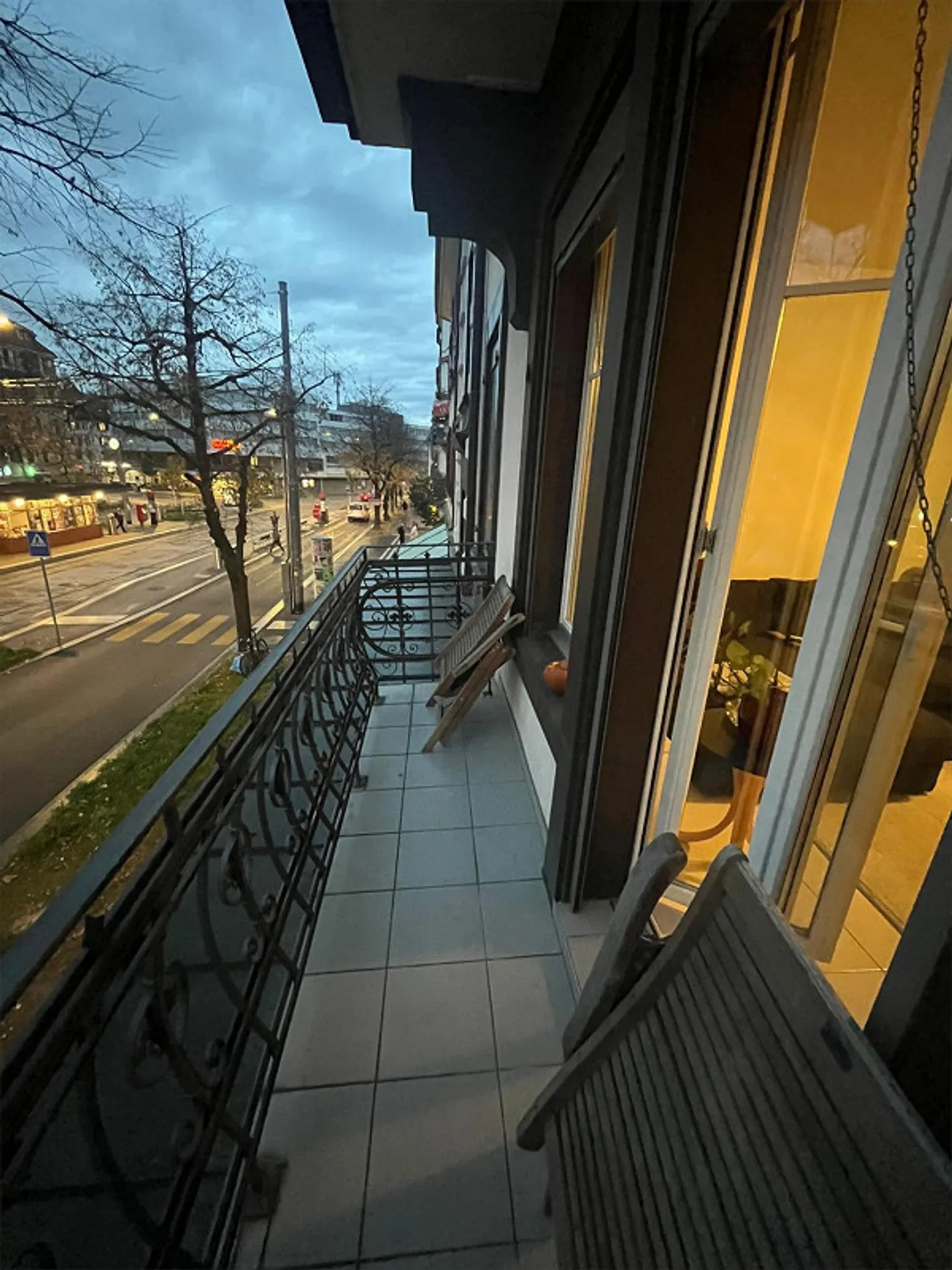 Moderno appartamento di 4 stanze con camino, Breitenrainplatz, 2 balconi - Foto 10 di 13