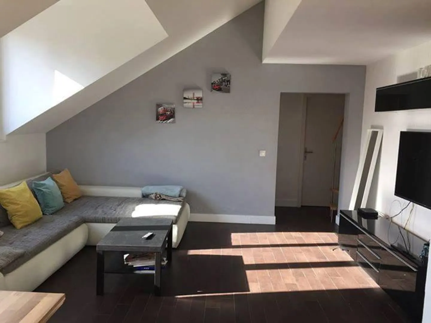 GROSSER DUPLEX 5.5 ZIMMER MÖBLIERT IN LAUSANNE (NAHE EHL) - Foto 8 von 10