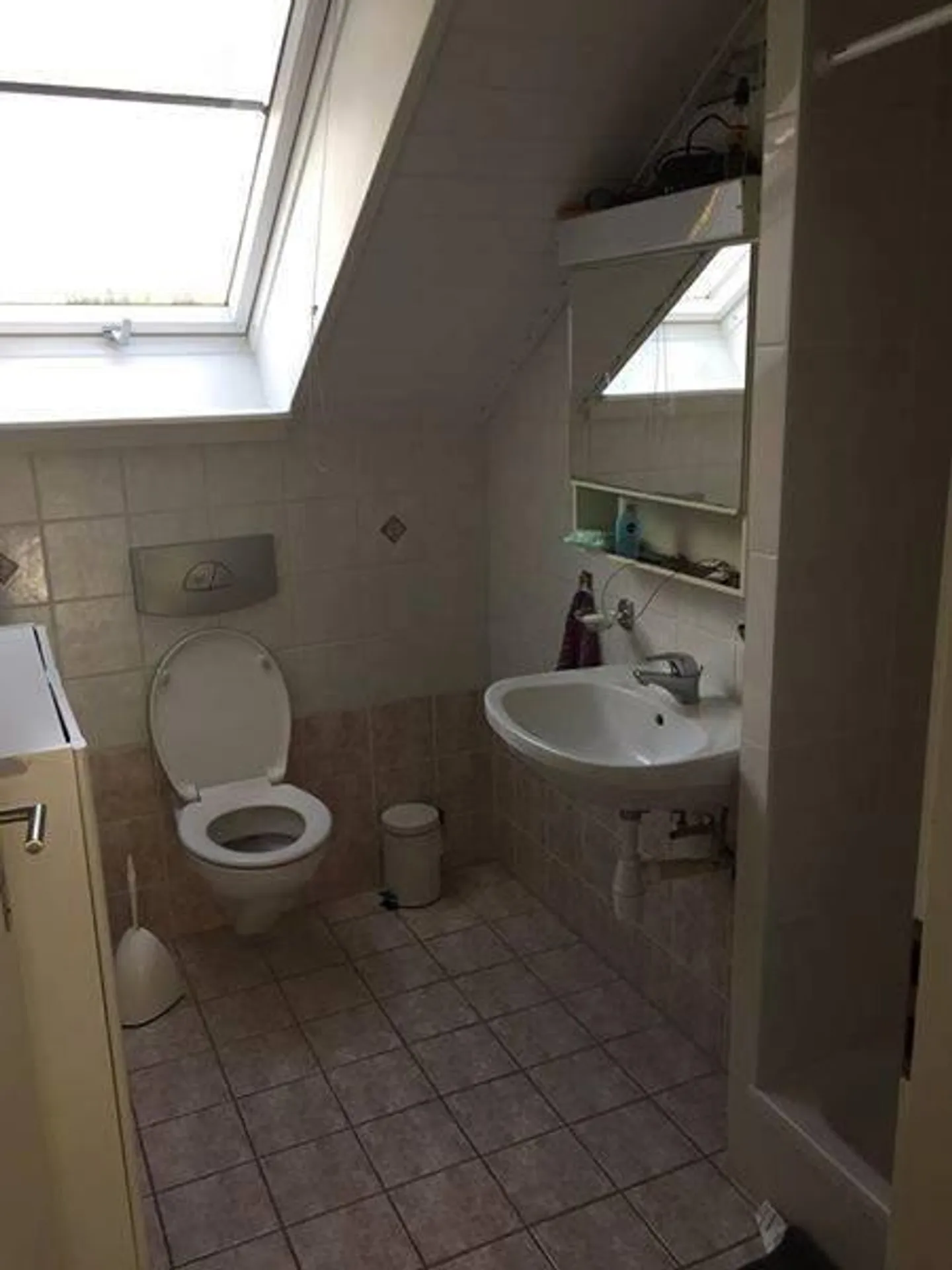 GROSSER DUPLEX 5.5 ZIMMER MÖBLIERT IN LAUSANNE (NAHE EHL) - Foto 10 von 10