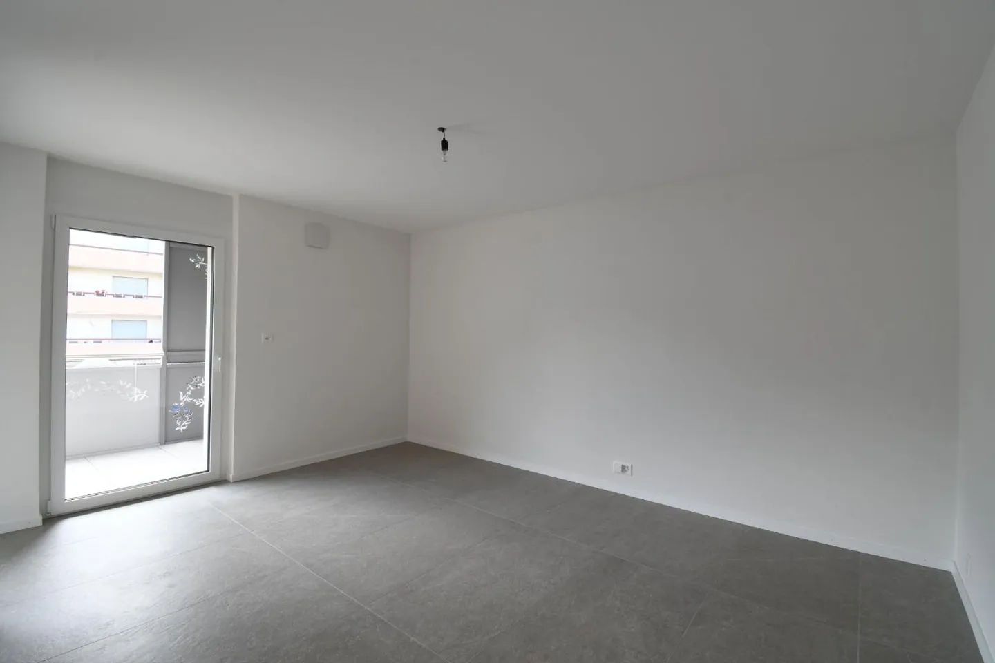 Bel appartement lumineux 4.5 pièces - Photo 4 sur 11