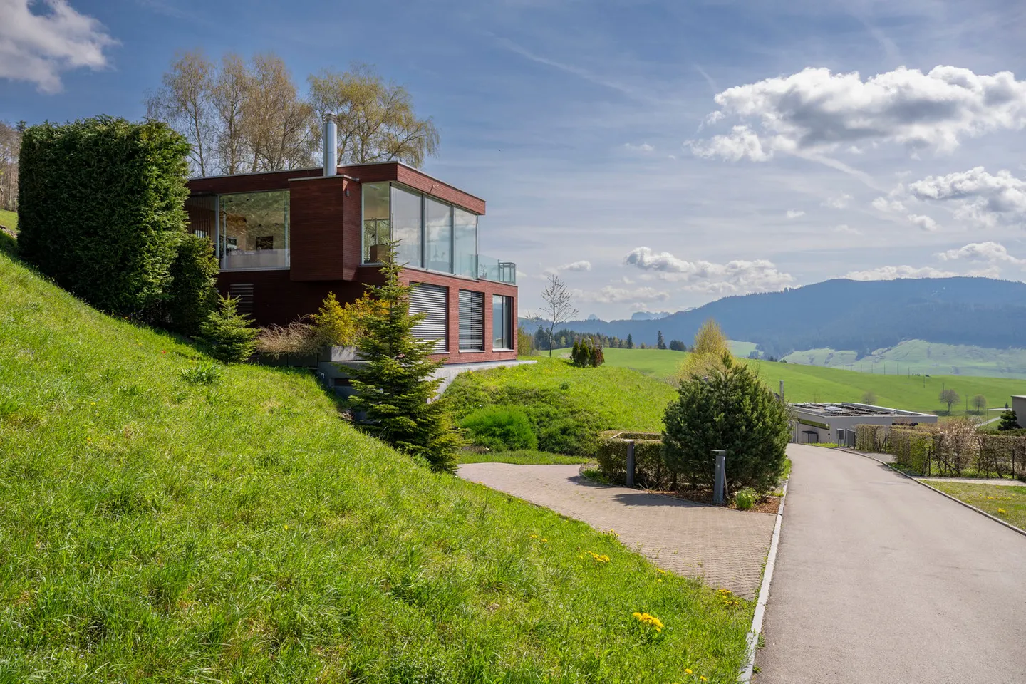 Luxus-Villa mit Seeblick - Foto 1 von 39