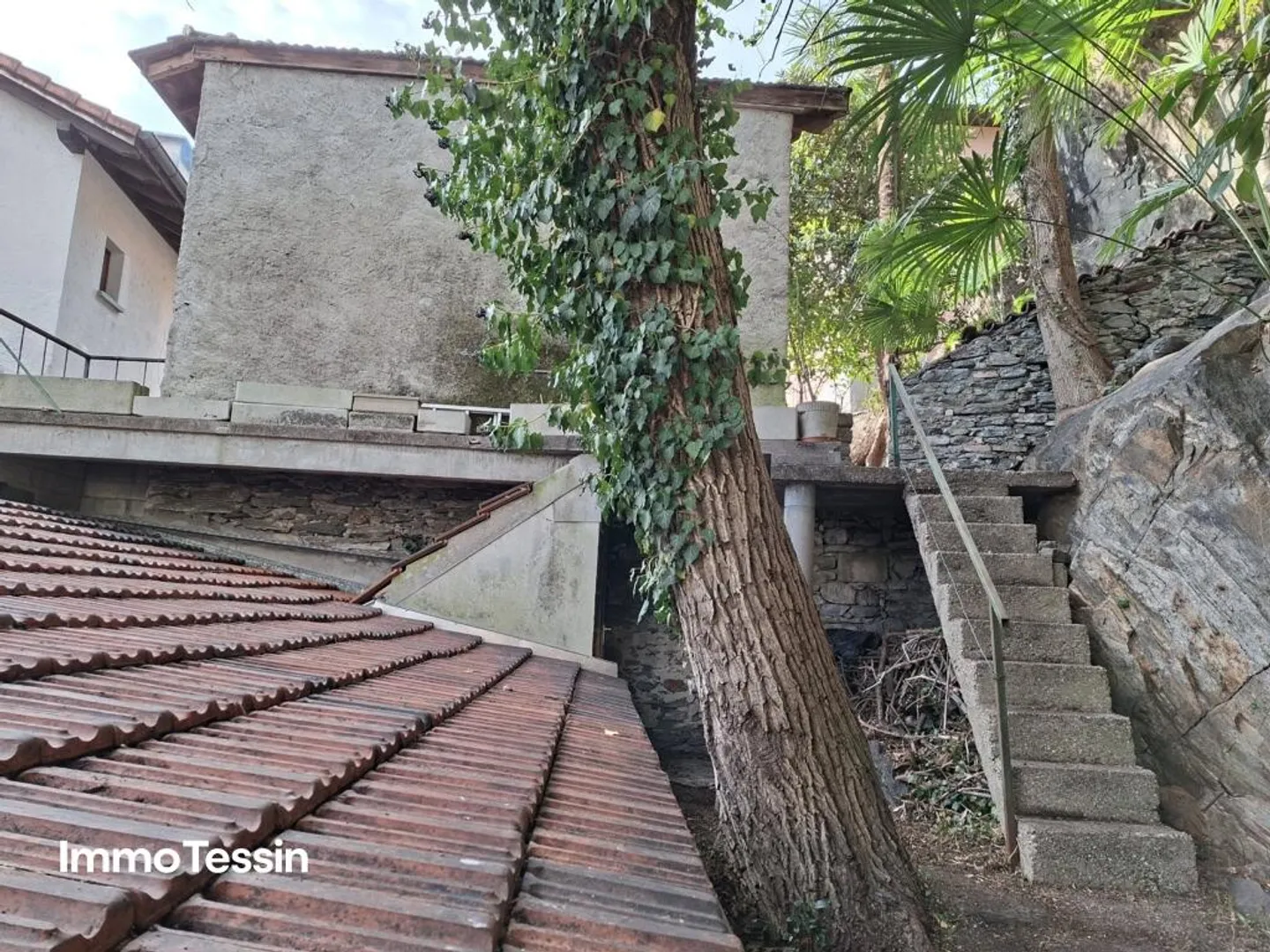 PREZZO TOP: Casa ticinese originale con estensione e area esterna in posizione tranquilla - Foto 3 di 11