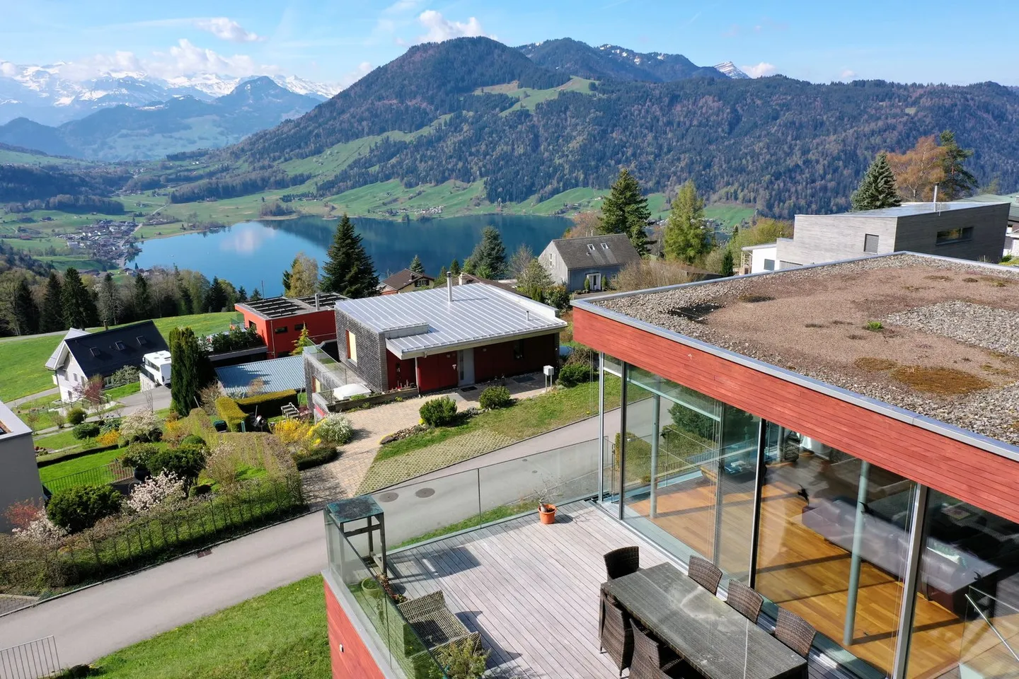 Luxus-Villa mit Seeblick - Foto 2 von 39