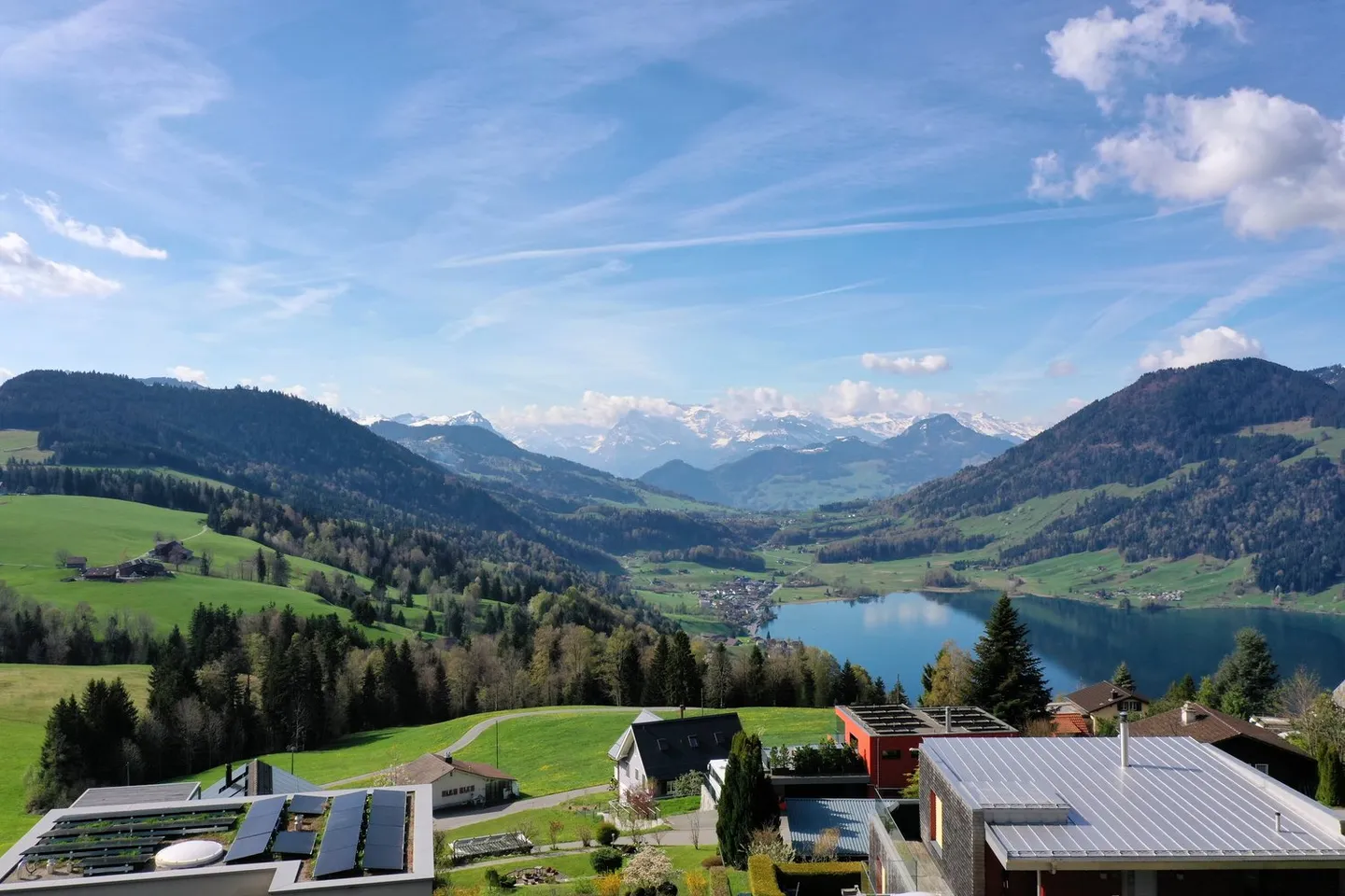 Luxus-Villa mit Seeblick - Foto 3 von 39