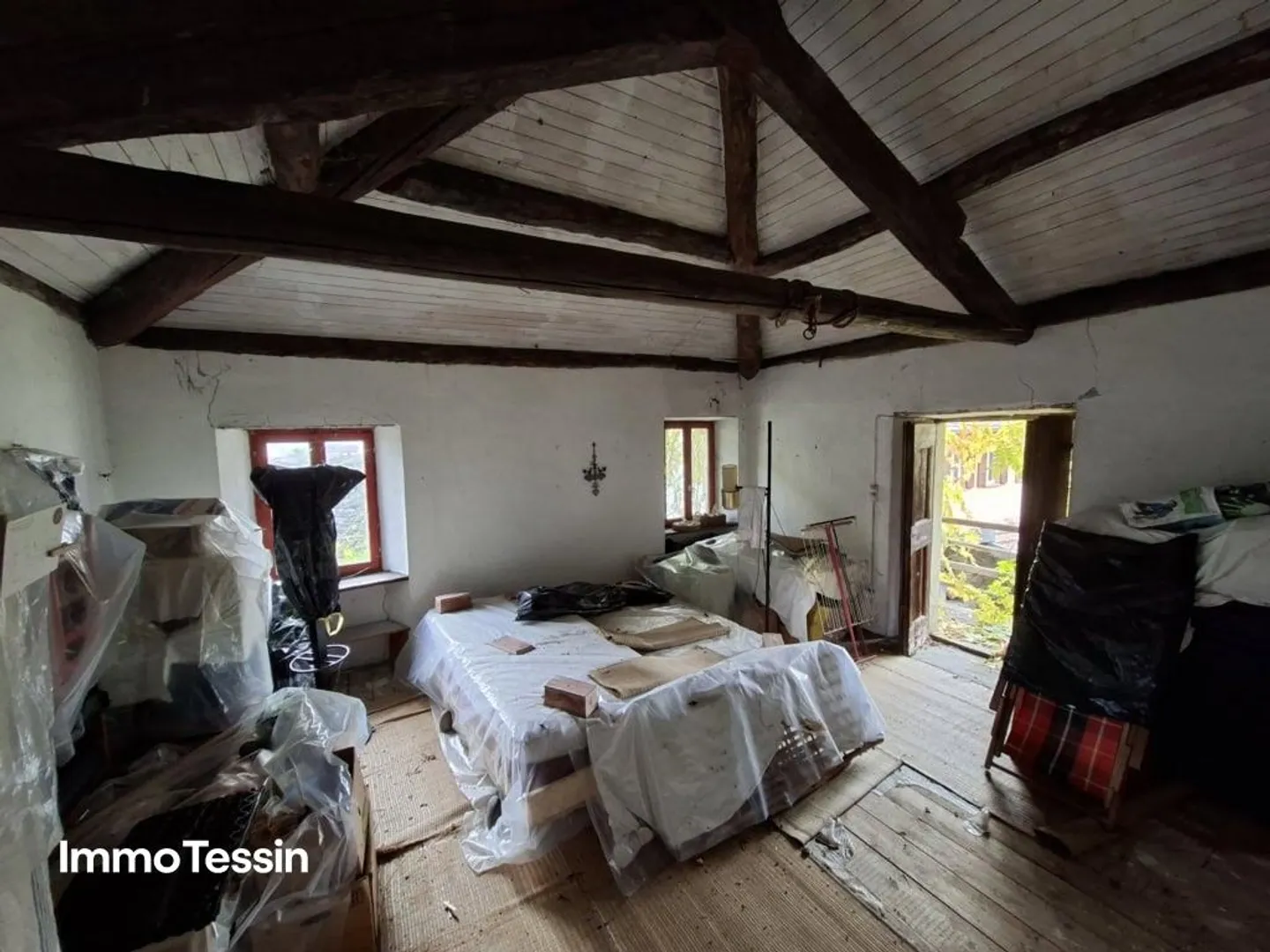 PREZZO TOP: Casa ticinese originale con estensione e area esterna in posizione tranquilla - Foto 6 di 11