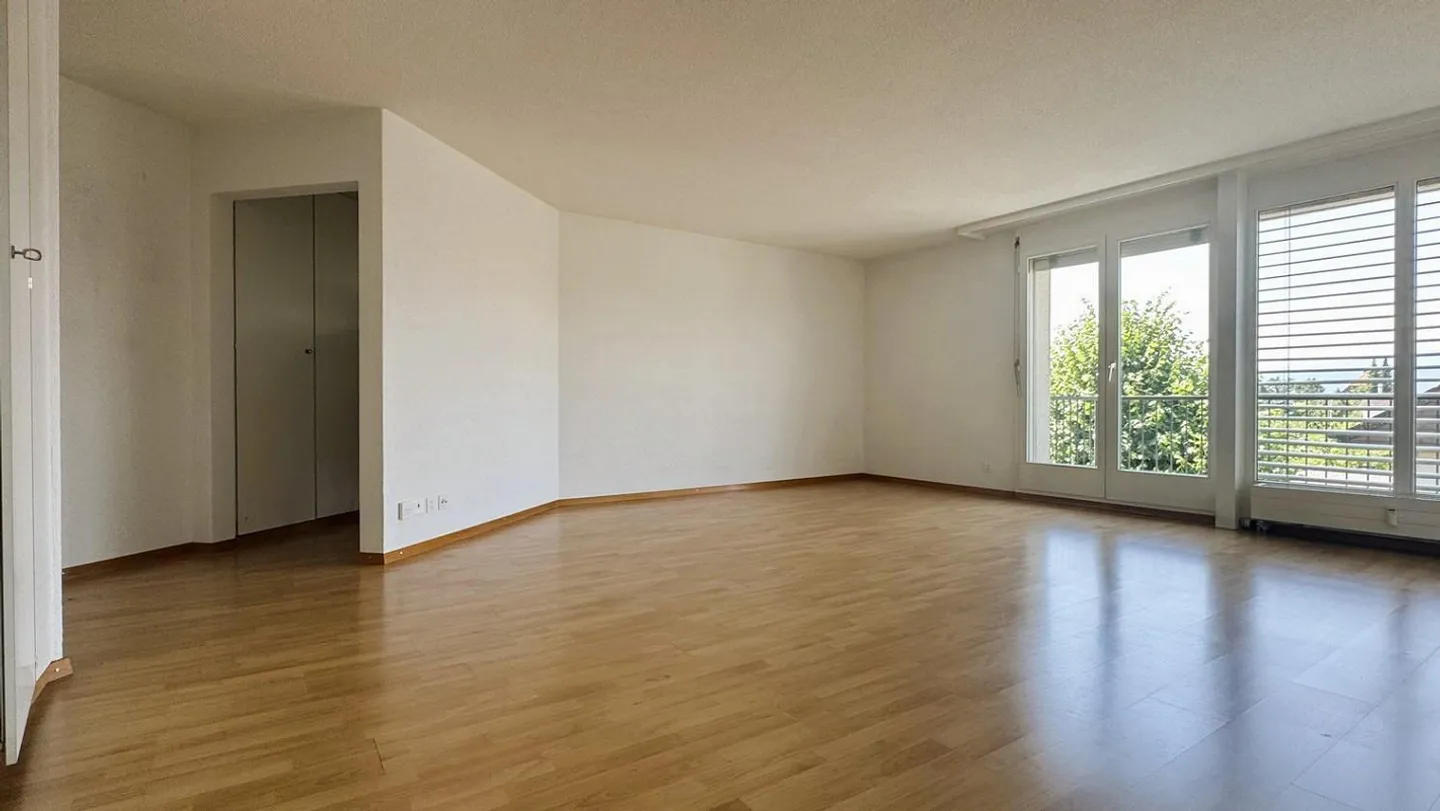 Spacious 3.5-room apartment for rent in Aarberg - Photo 2 of 10
