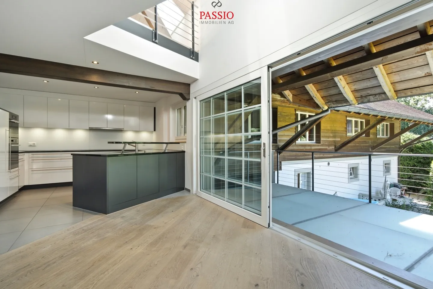 Proprietà residenziale e commerciale con potenziale di sviluppo presso il Lago di Murten - Foto 4 di 39