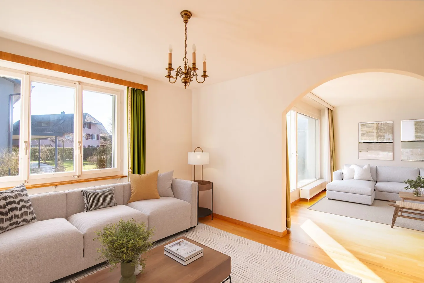 Detached 5.5-room single-family house with large garden, three garages, and plenty of space! - Photo 6 of 29