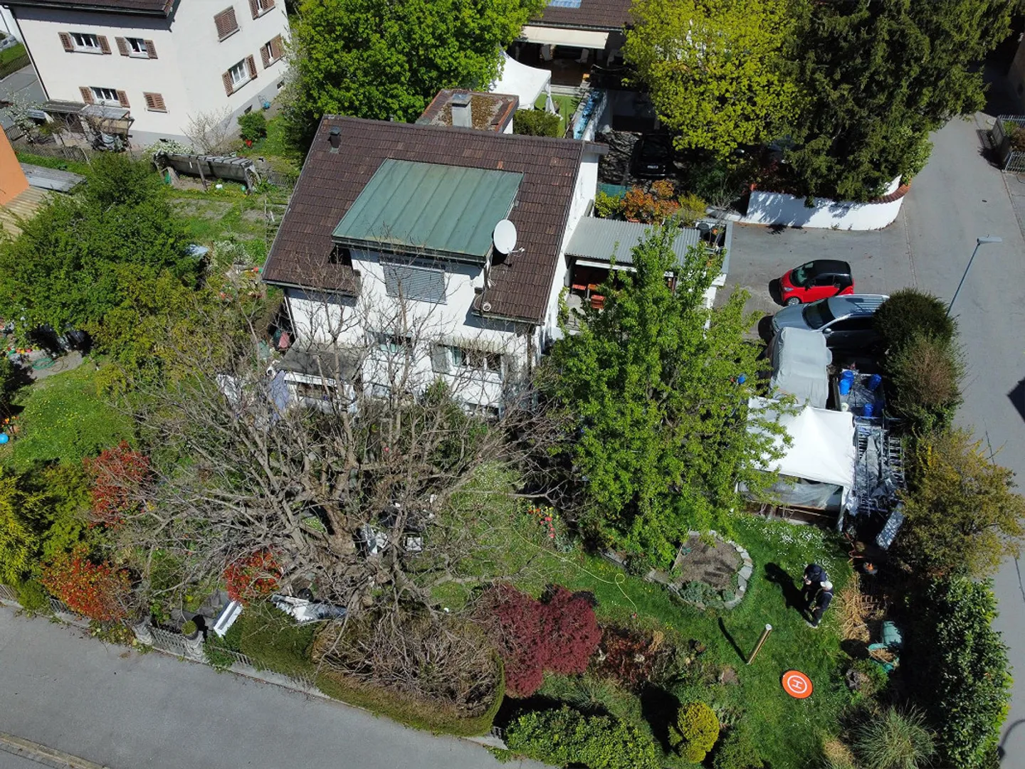 2.5 Zimmer Wohnung in 2 Familien Haus in ruhiger Lage. - Photo 1 sur 10
