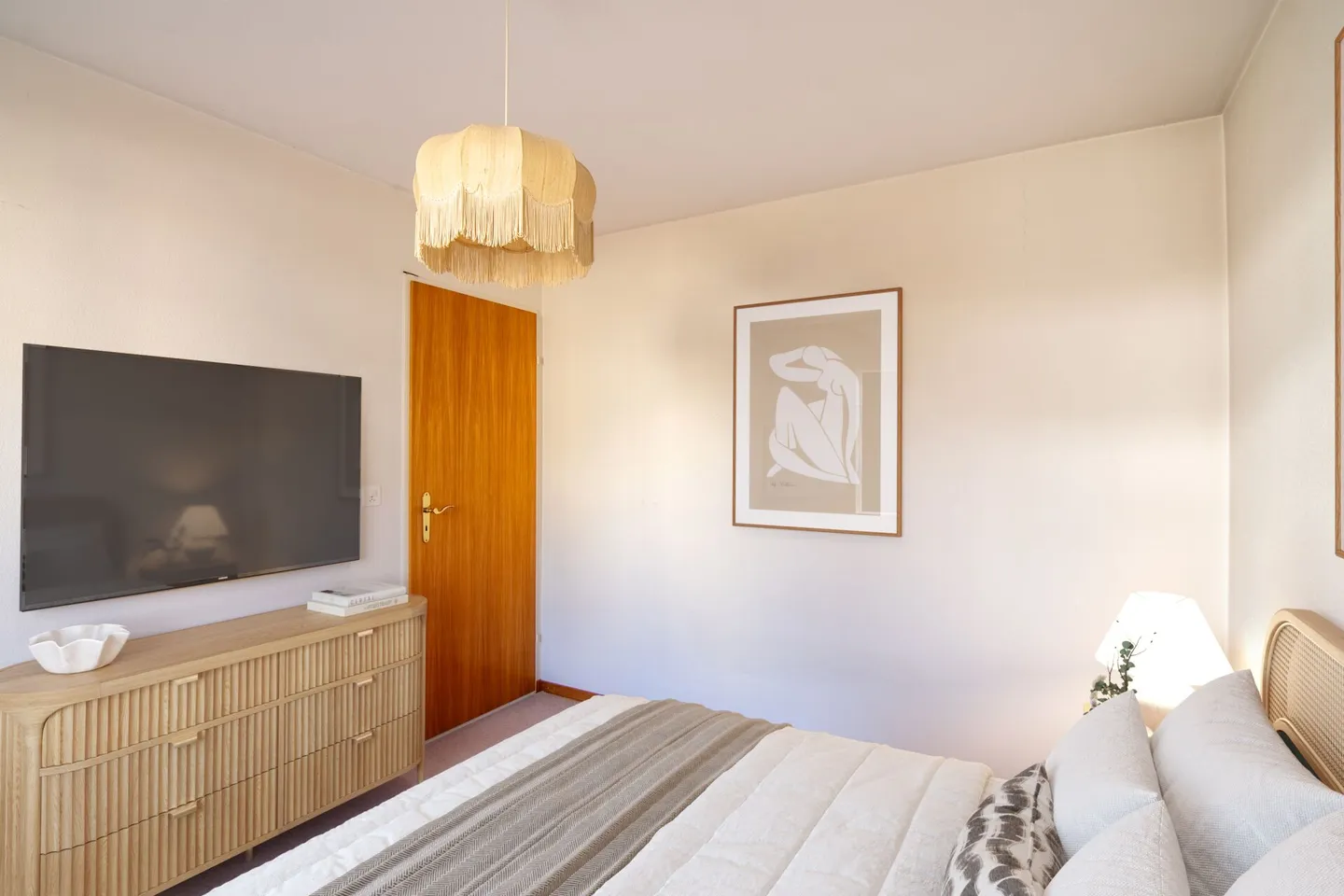 Detached 5.5-room single-family house with large garden, three garages, and plenty of space! - Photo 14 of 29